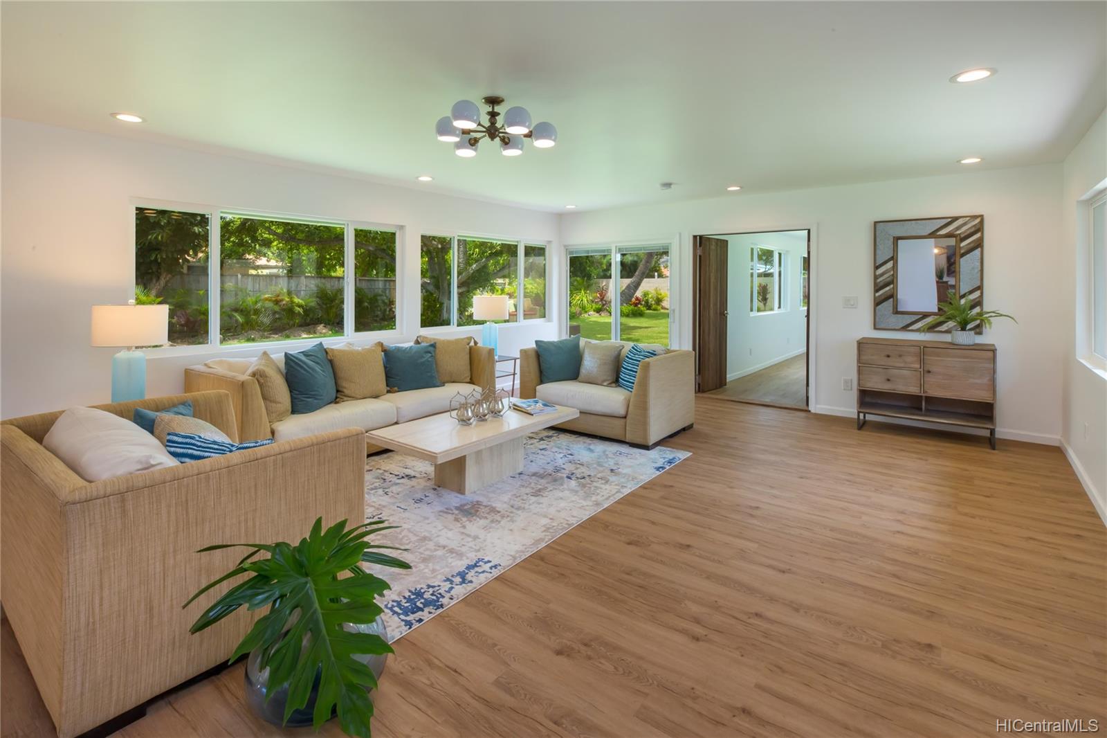 205 Portlock Road , Honolulu, Hi 96825 Portlock