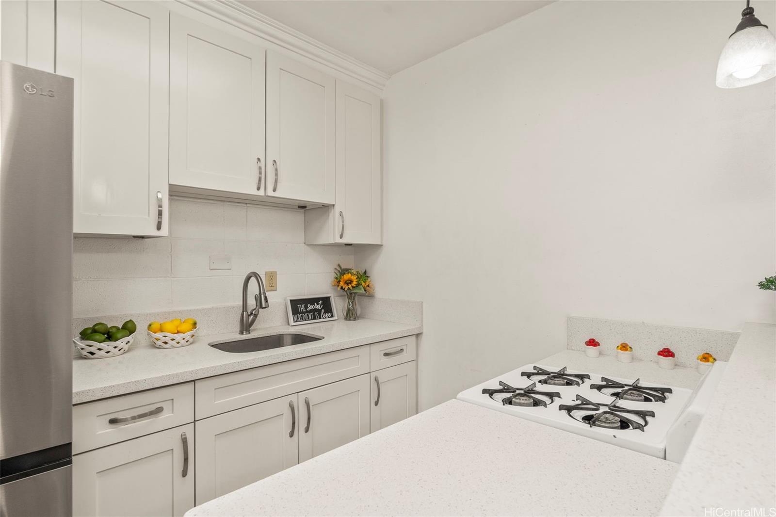 Nuuanu Terrace condo # DH106, Honolulu, Hawaii - photo 5 of 19