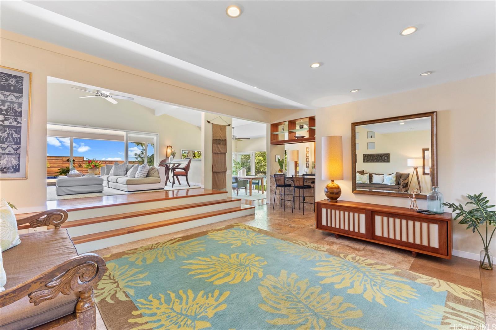 2055  Alihilani Place Ualakaa, Honolulu home - photo 2 of 24