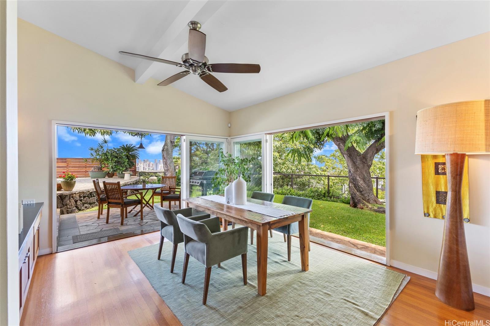 2055  Alihilani Place Ualakaa, Honolulu home - photo 3 of 24