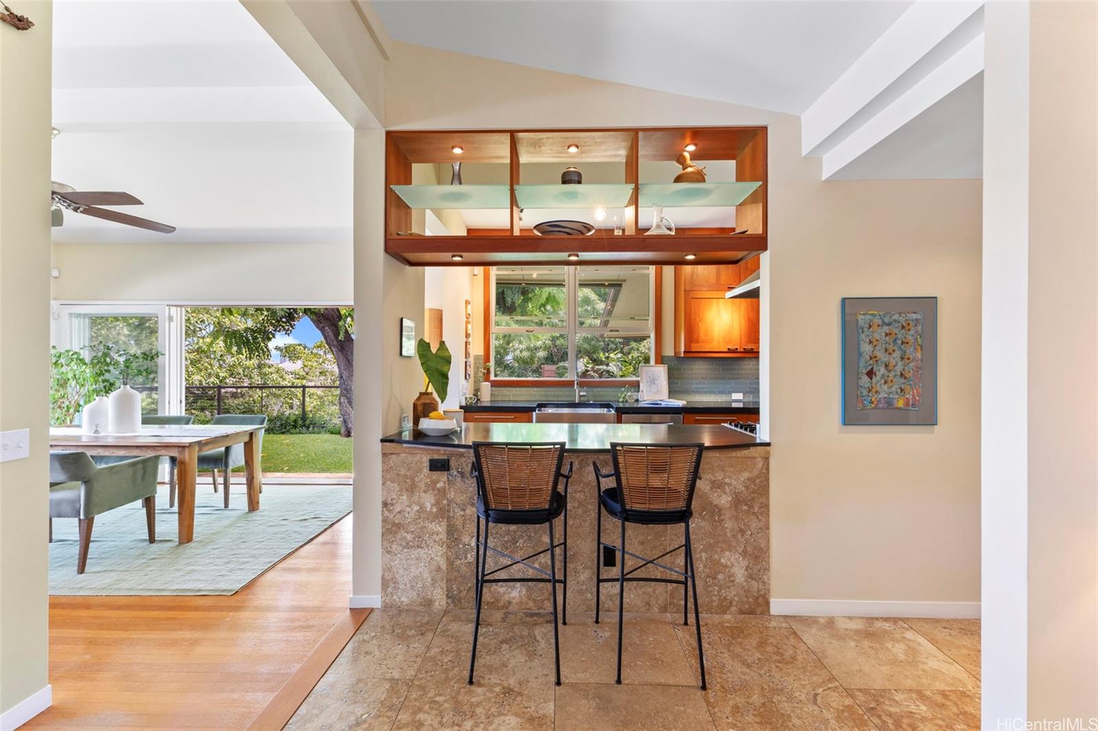 2055  Alihilani Place Ualakaa, Honolulu home - photo 5 of 24