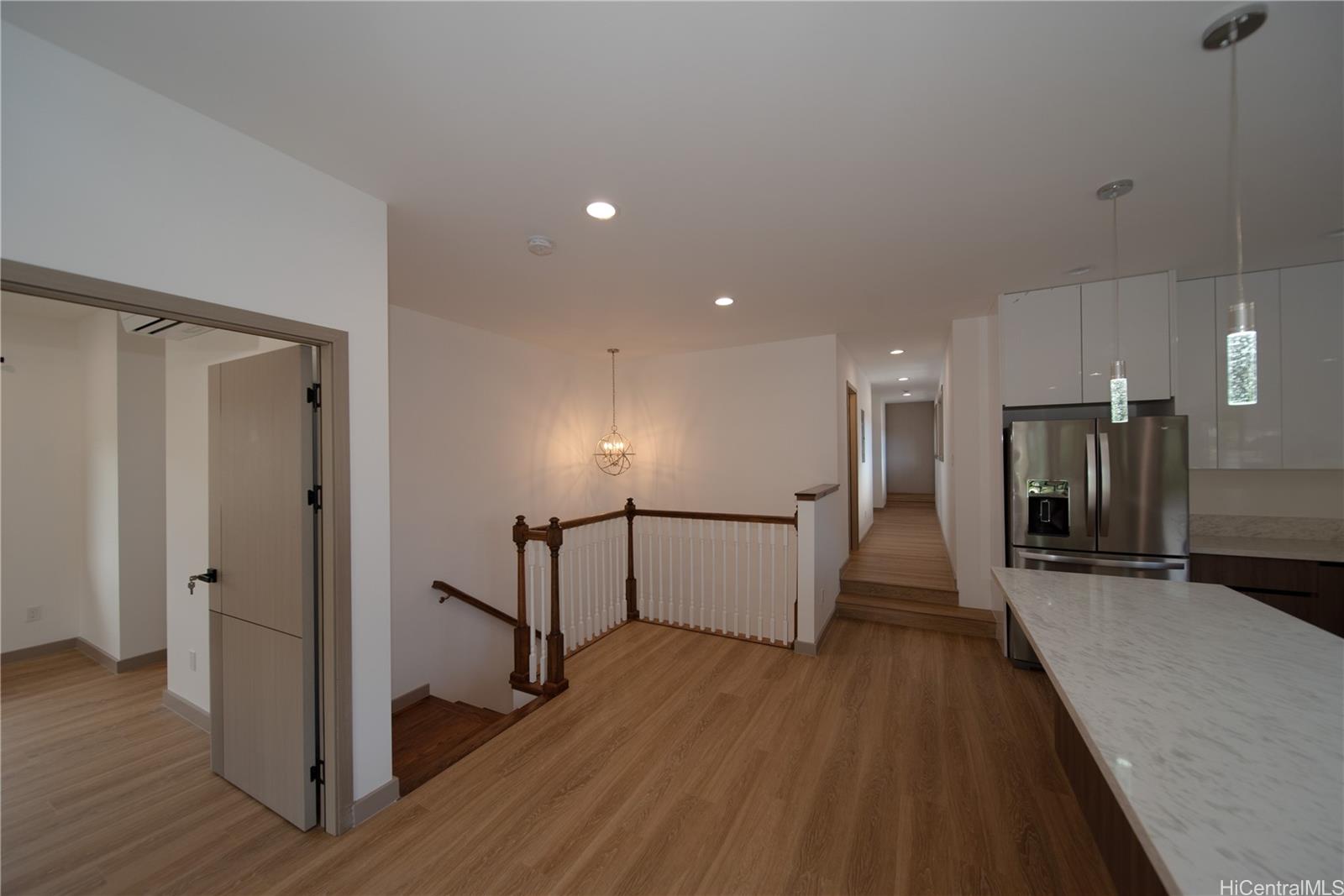 2056 10th Ave Honolulu - Rental - photo 4 of 10