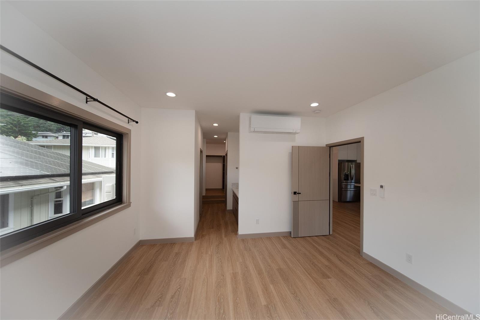 2056 10th Ave Honolulu - Rental - photo 6 of 10