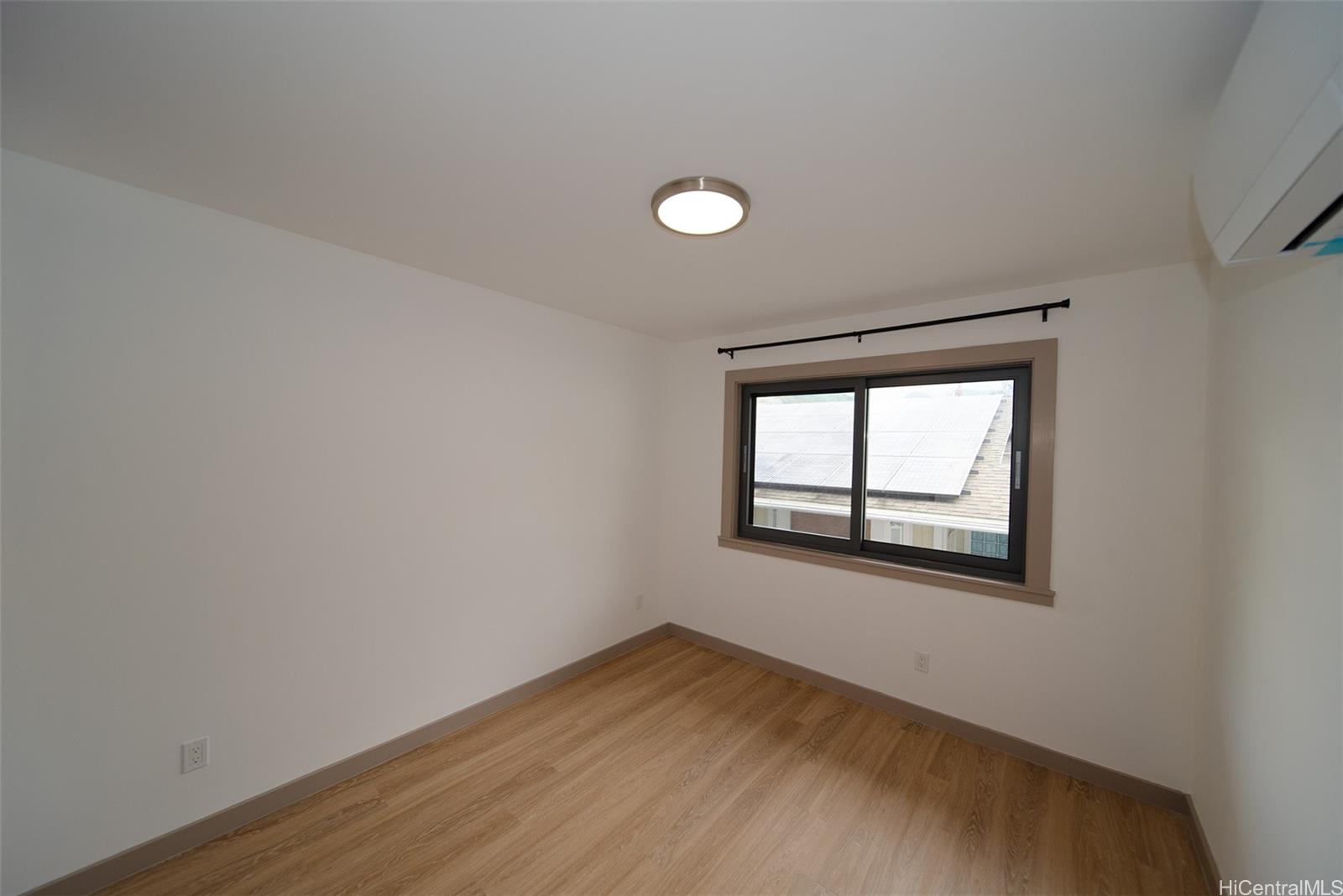 2056 10th Ave Honolulu - Rental - photo 8 of 10