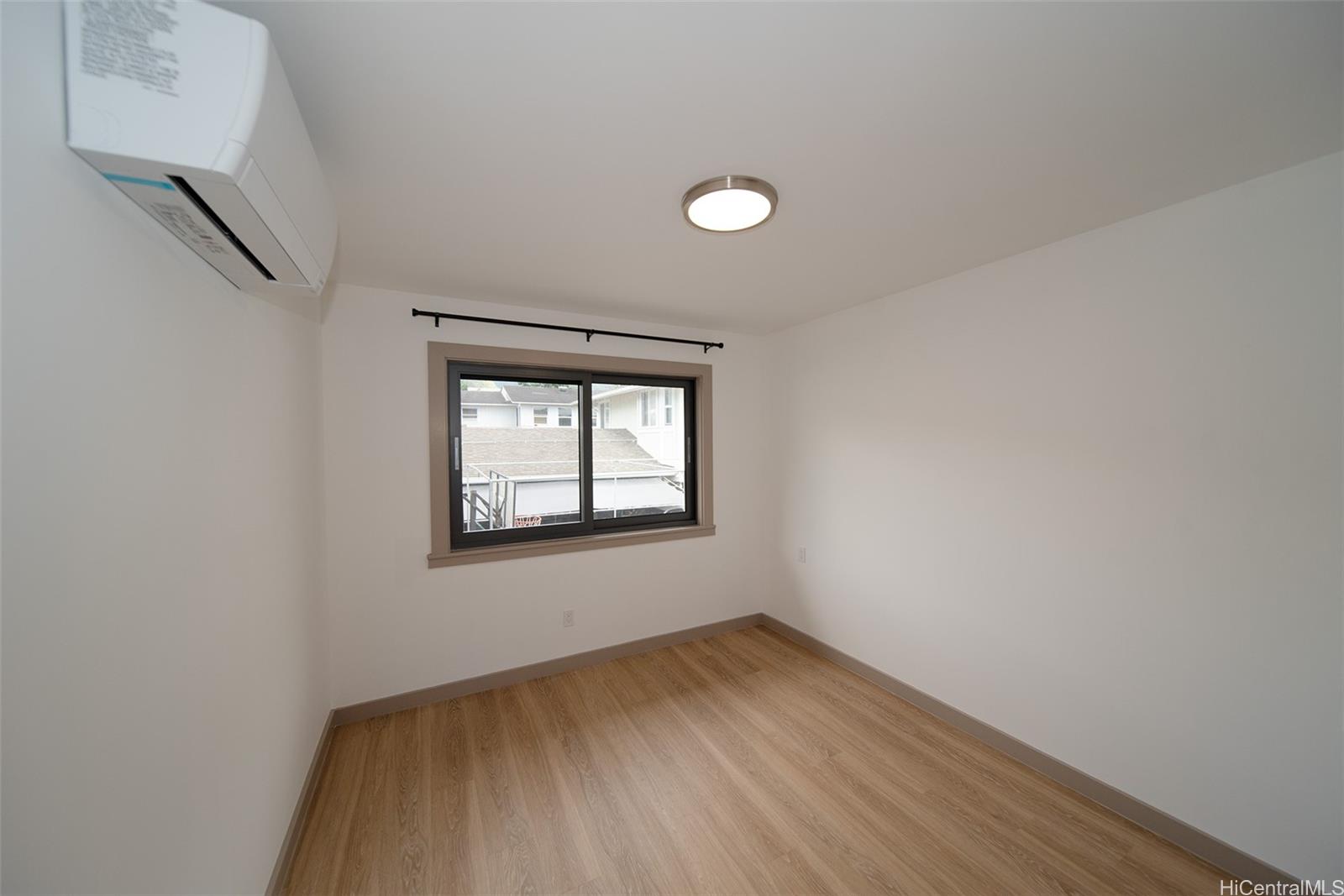 2056 10th Ave Honolulu - Rental - photo 9 of 10