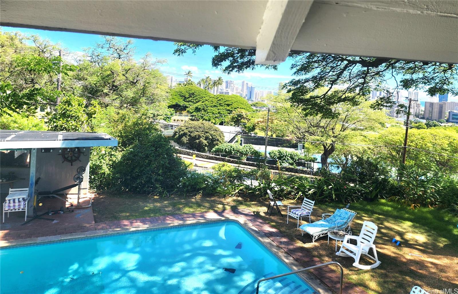 2056  Manoa Rd Ualakaa, Honolulu home - photo 3 of 10