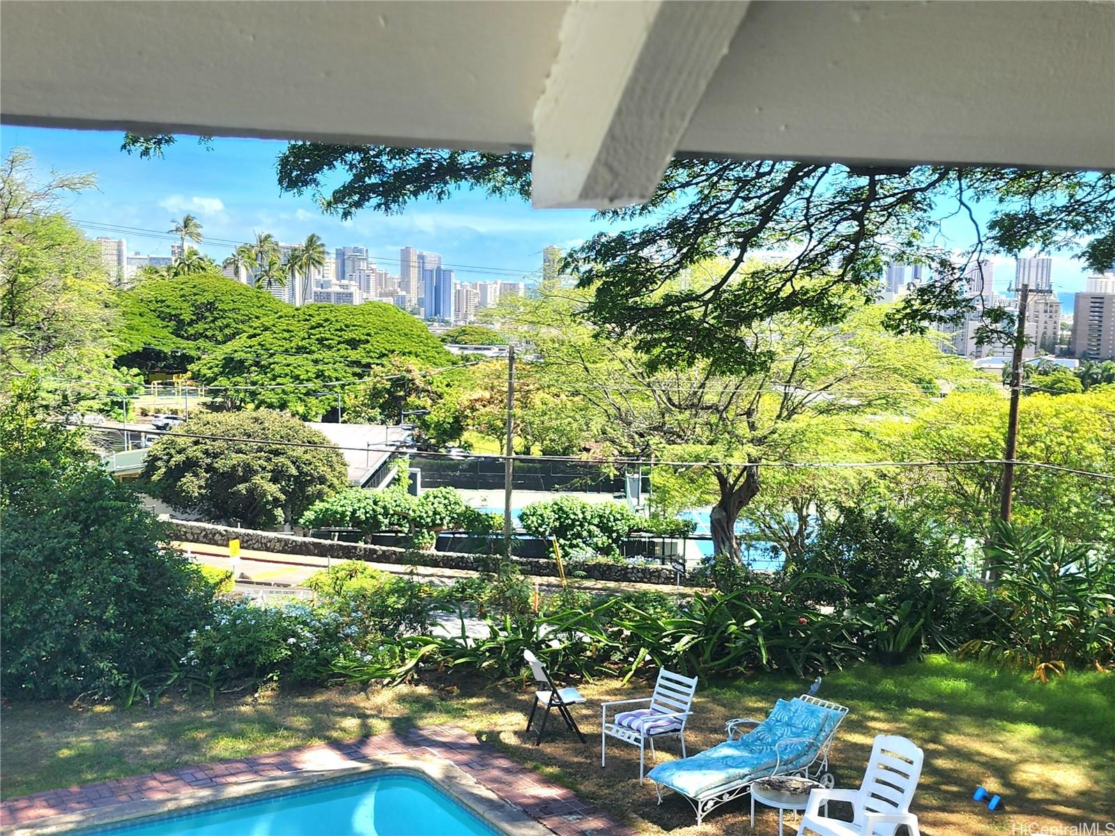 2056  Manoa Rd Ualakaa, Honolulu home - photo 4 of 10