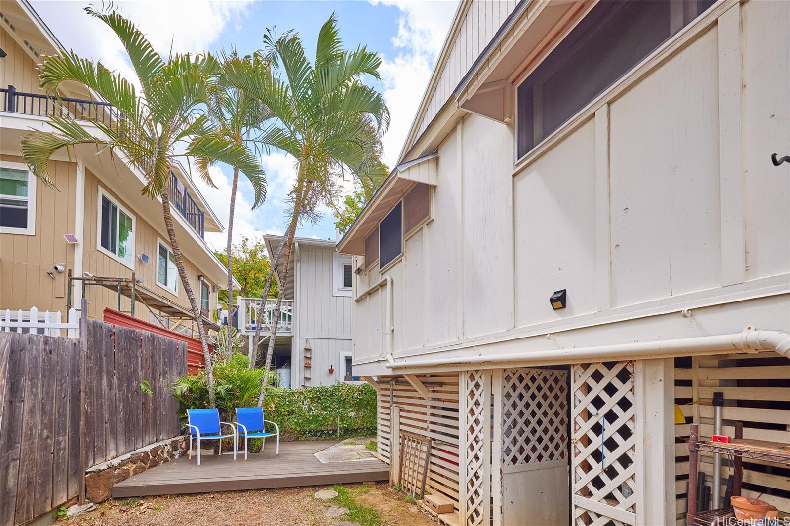 206 Madeira Street Honolulu - Multi-family - photo 13 of 17