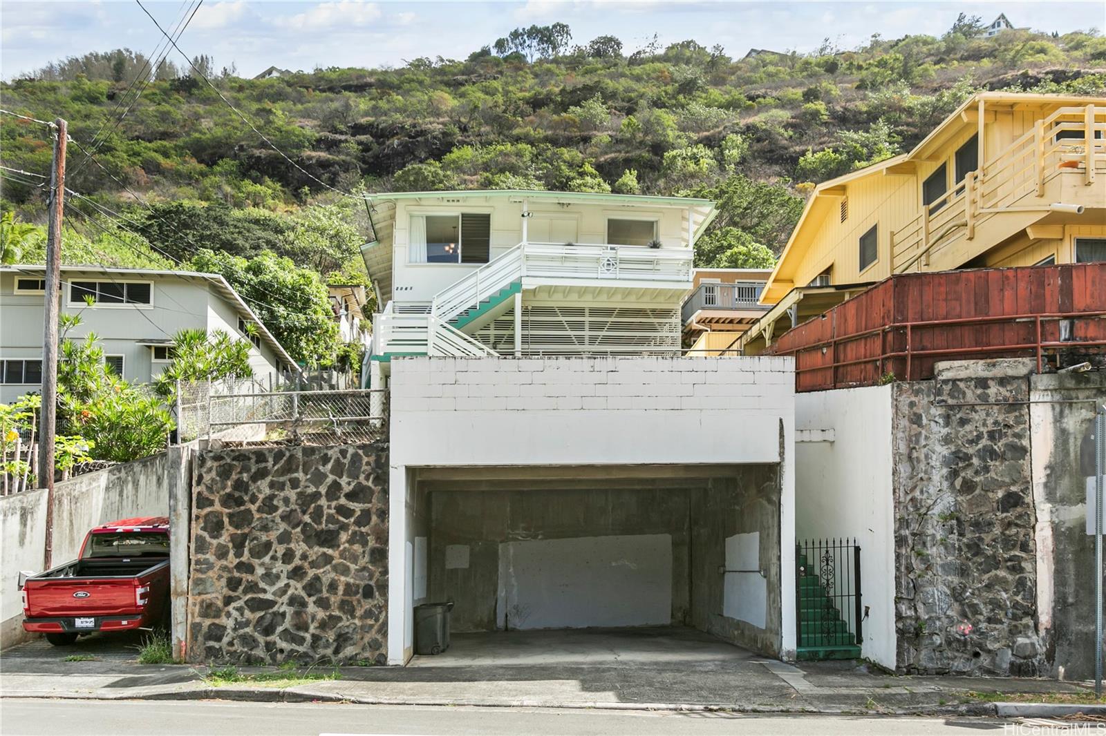 2061  10th Ave Palolo, Diamond Head home - photo 18 of 23