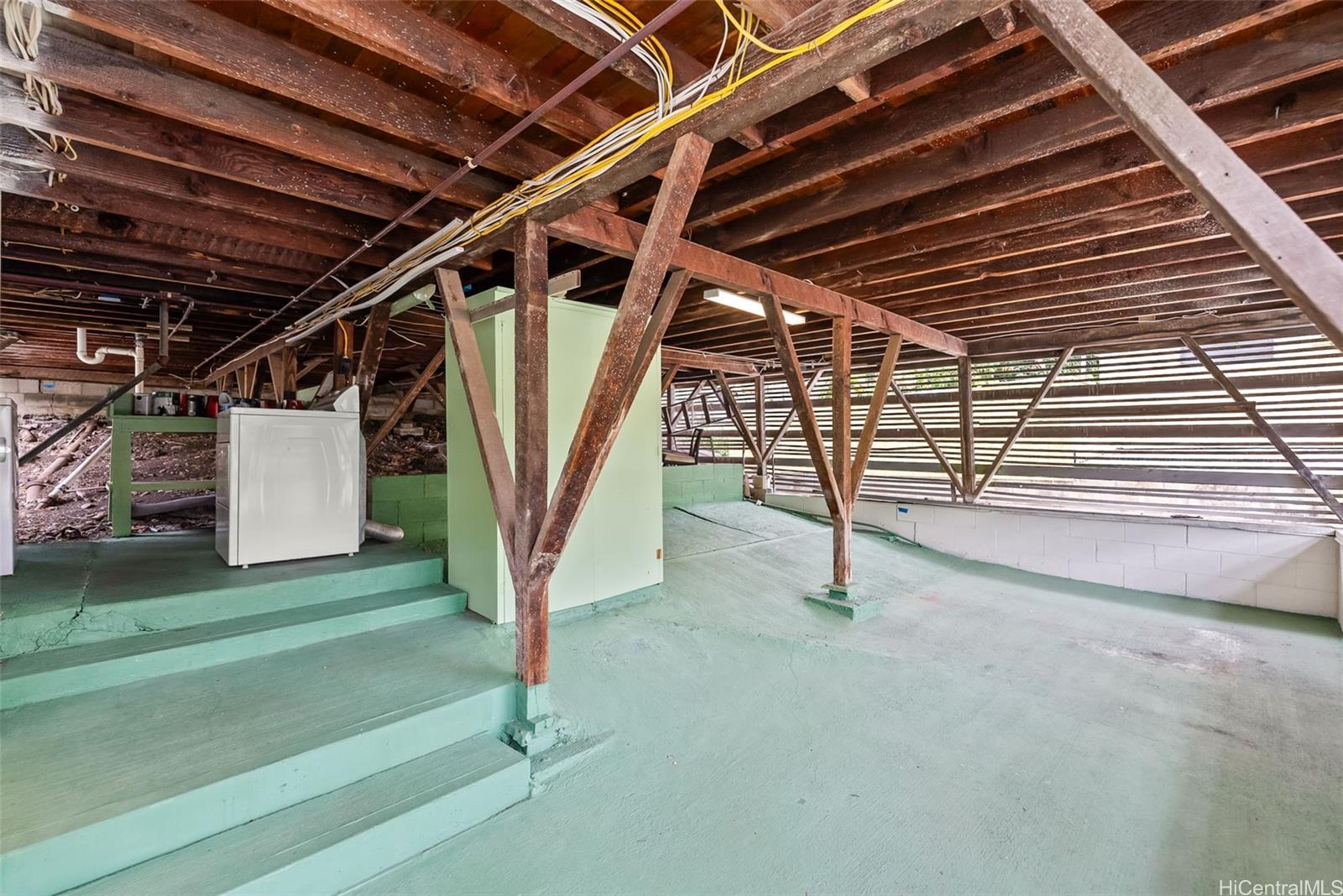 2061  10th Ave Palolo, Diamond Head home - photo 19 of 25