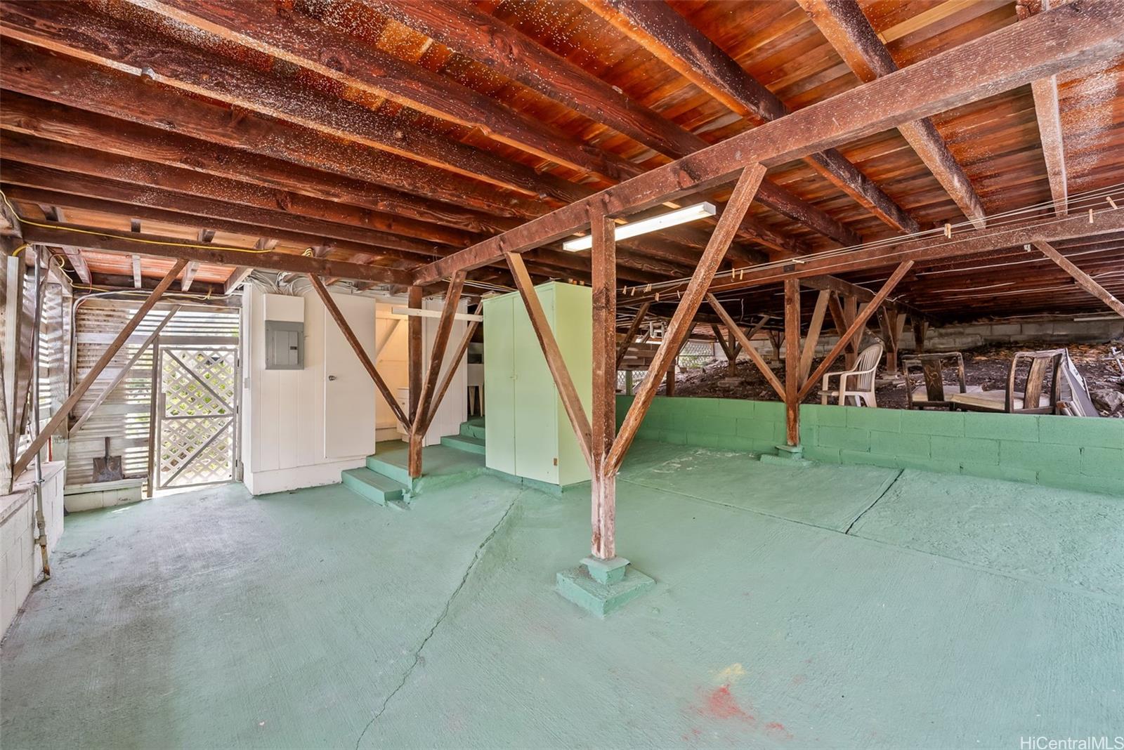 2061  10th Ave Palolo, Diamond Head home - photo 22 of 25