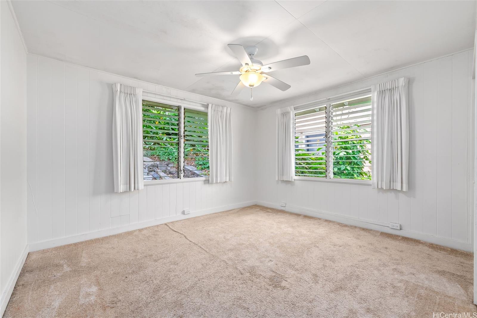 2061  10th Ave Palolo, Diamond Head home - photo 5 of 25