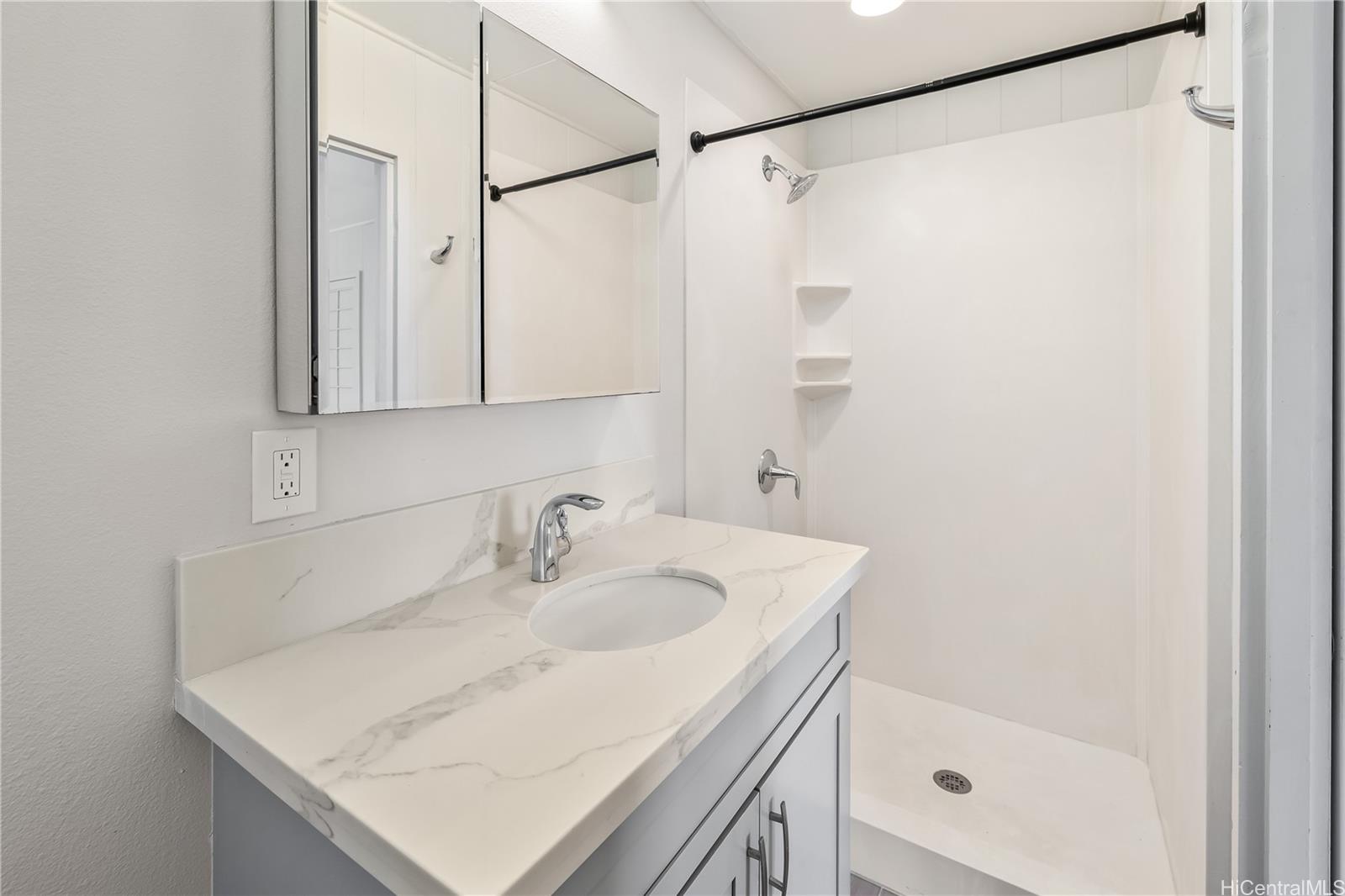 2063  Kilakila Drive Alewa Heights, Honolulu home - photo 13 of 25