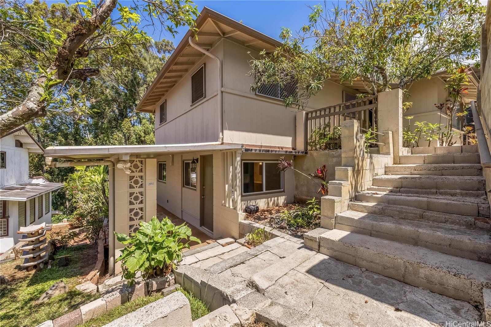 2063  Kilakila Drive Alewa Heights, Honolulu home - photo 16 of 25