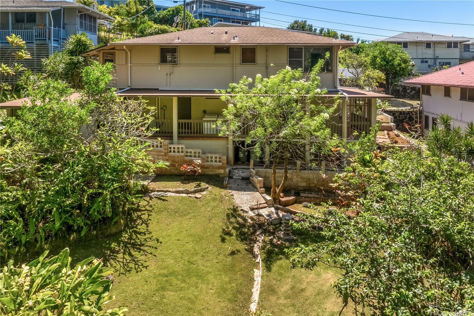 2063  Kilakila Drive Alewa Heights, Honolulu home - photo 3 of 25