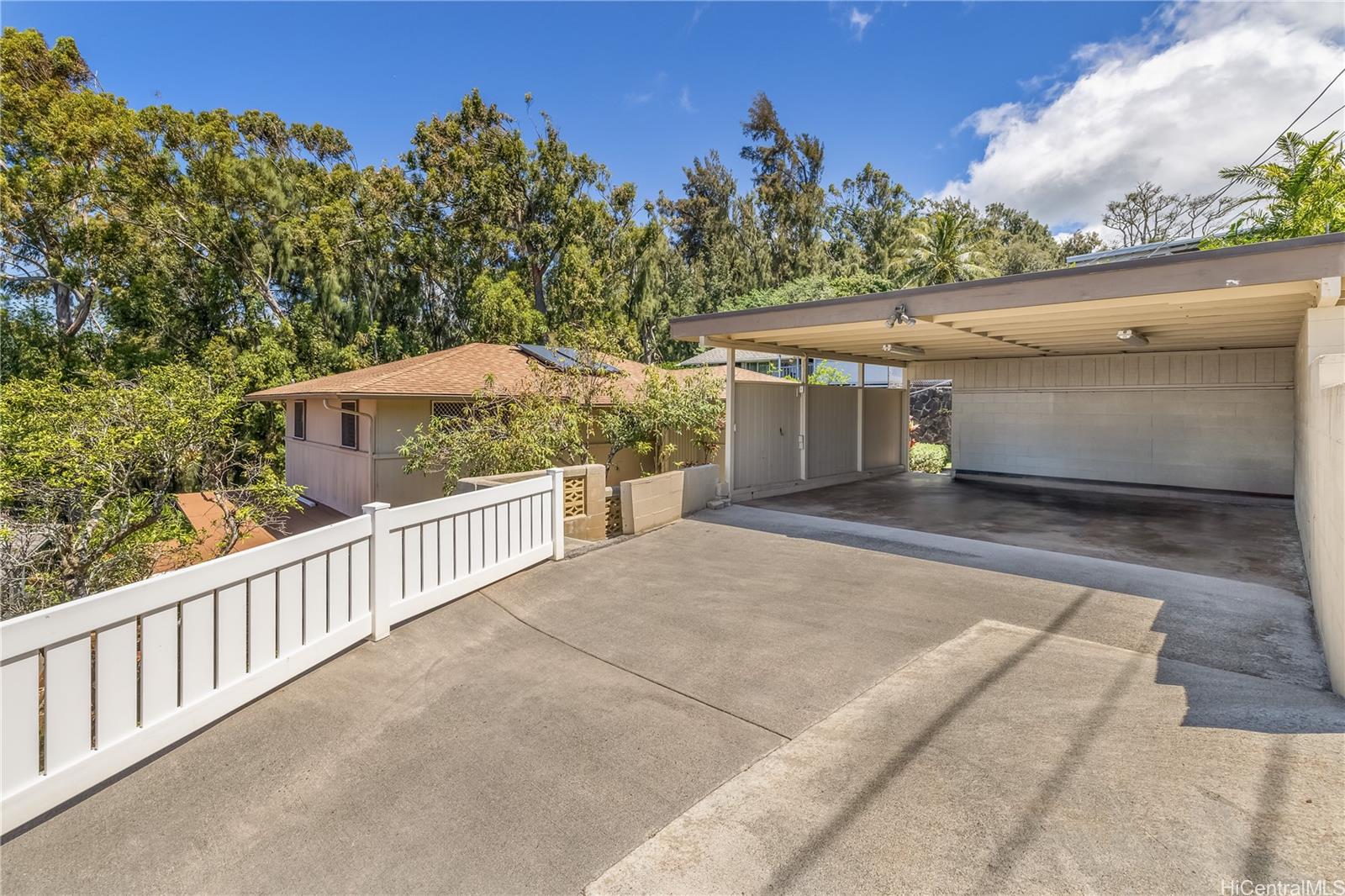 2063  Kilakila Drive Alewa Heights, Honolulu home - photo 6 of 25