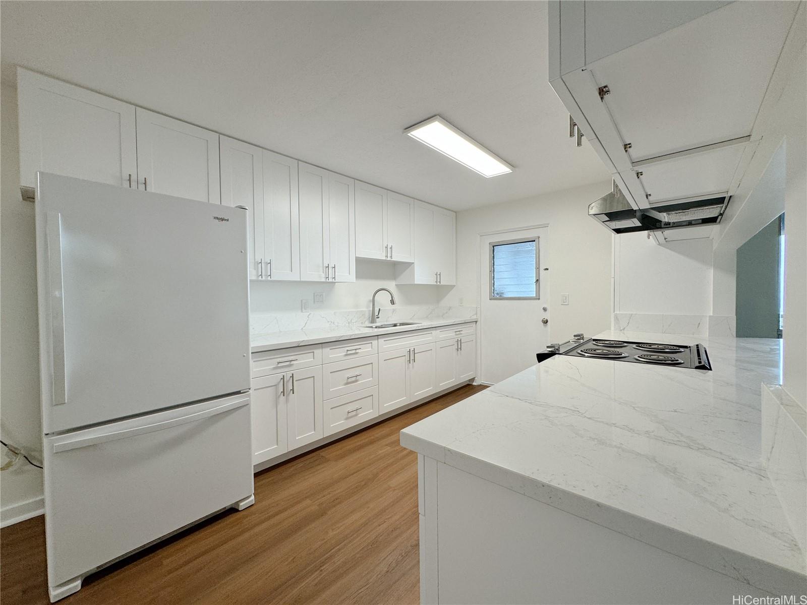 2067 Kilakila Dr Honolulu - Rental - photo 5 of 9