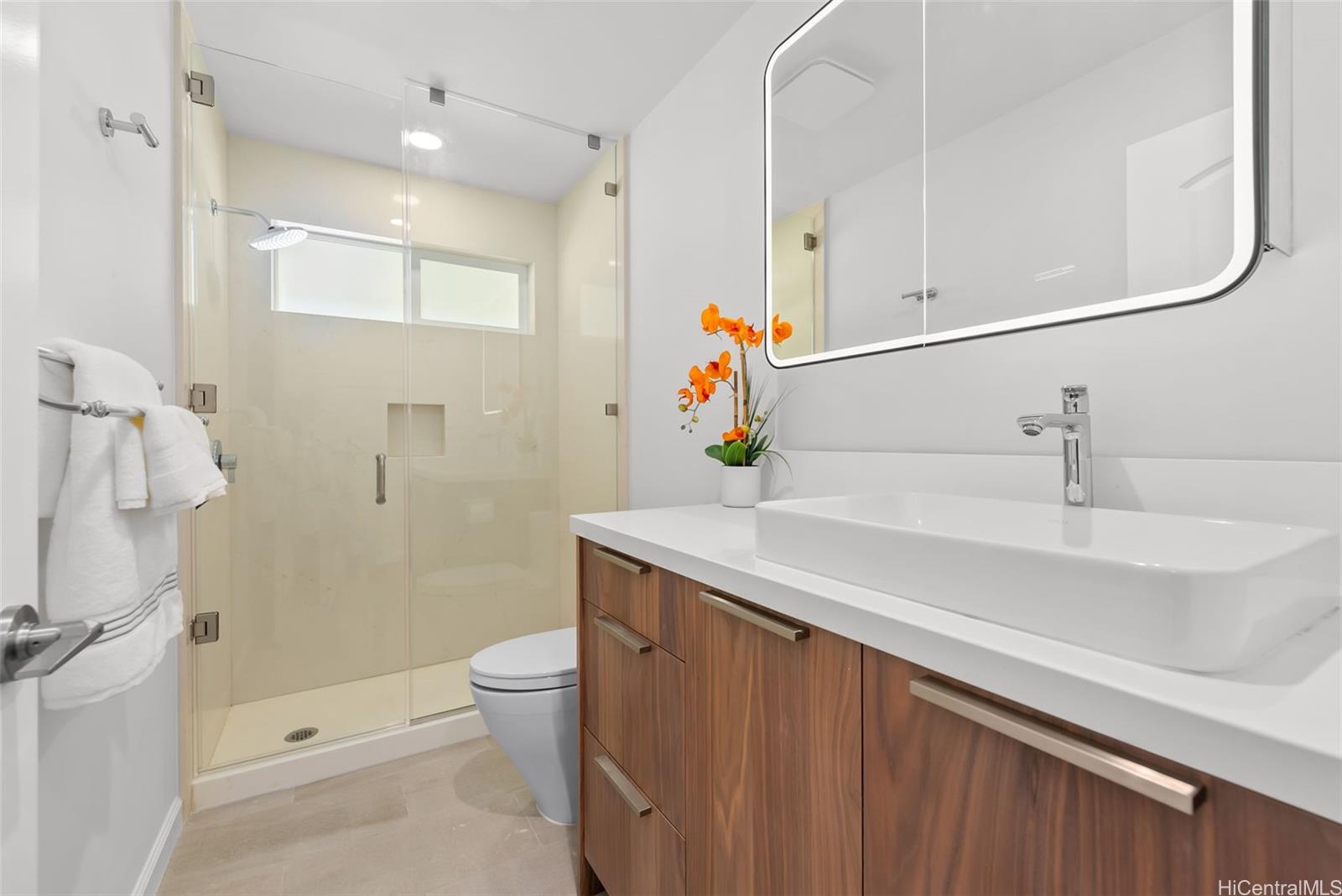 2067  Laukahi Street Waialae Iki, Diamond Head home - photo 14 of 24