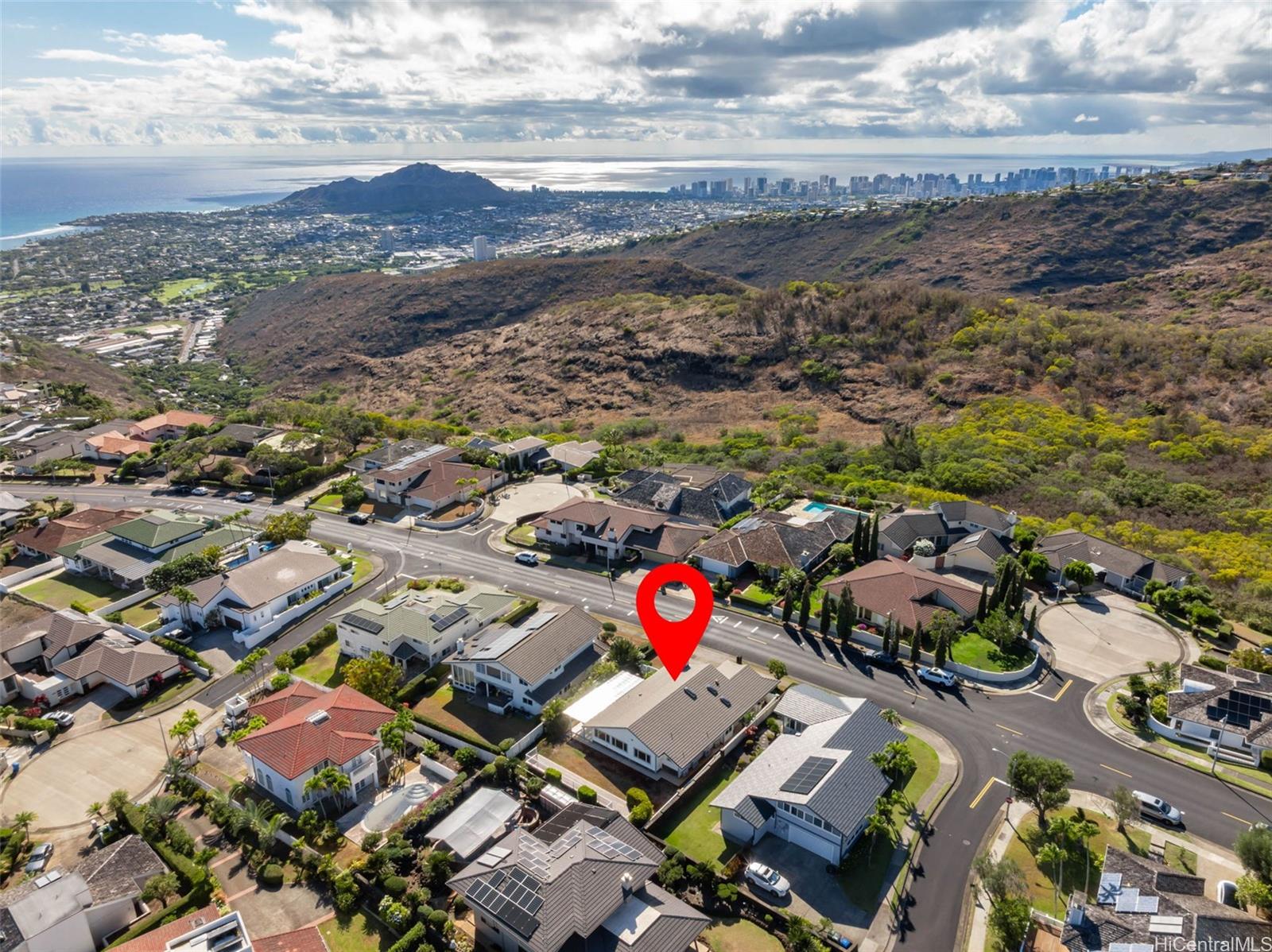 2067  Laukahi Street Waialae Iki, Diamond Head home - photo 23 of 24