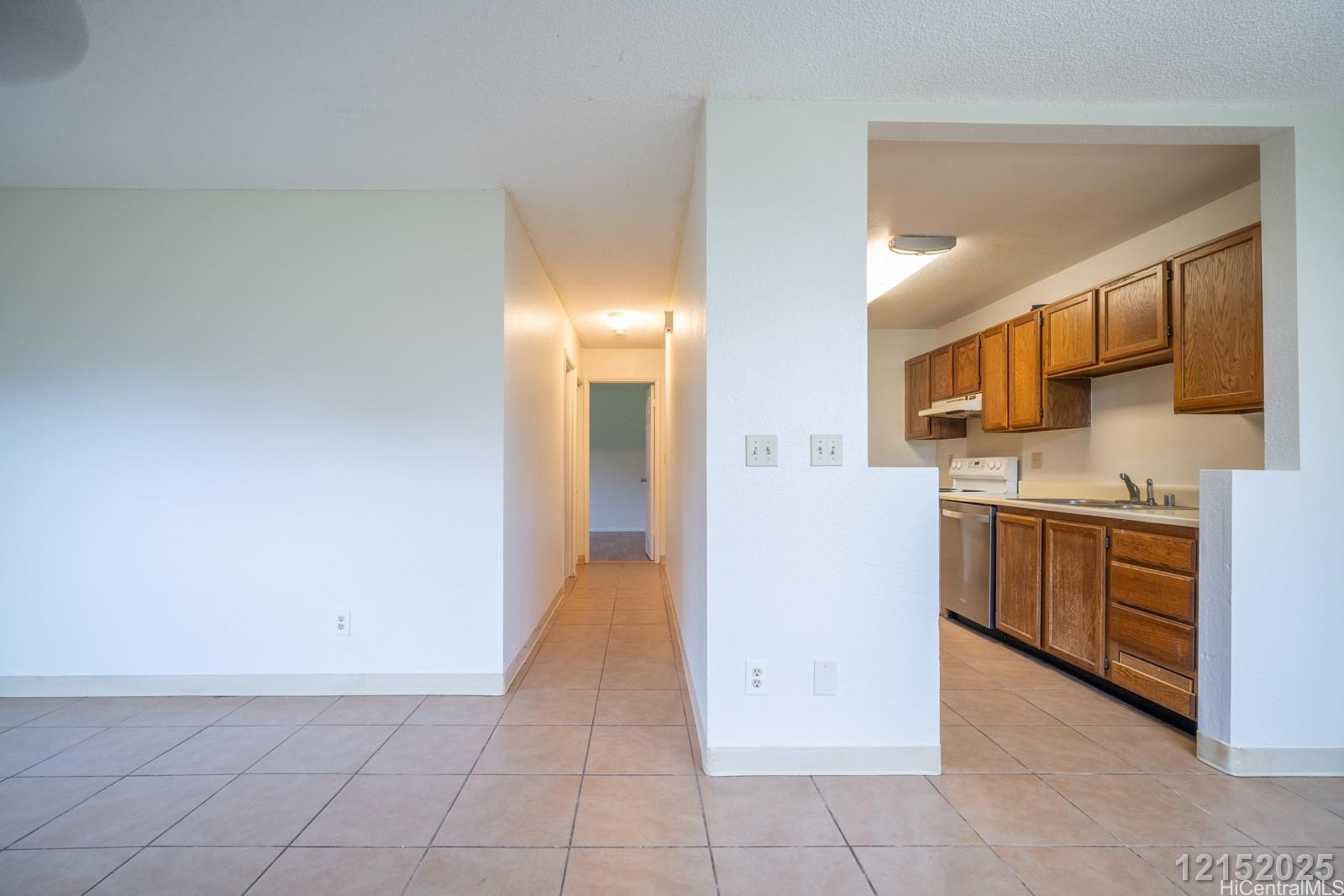 2069 California Ave Wahiawa - Rental - photo 7 of 19