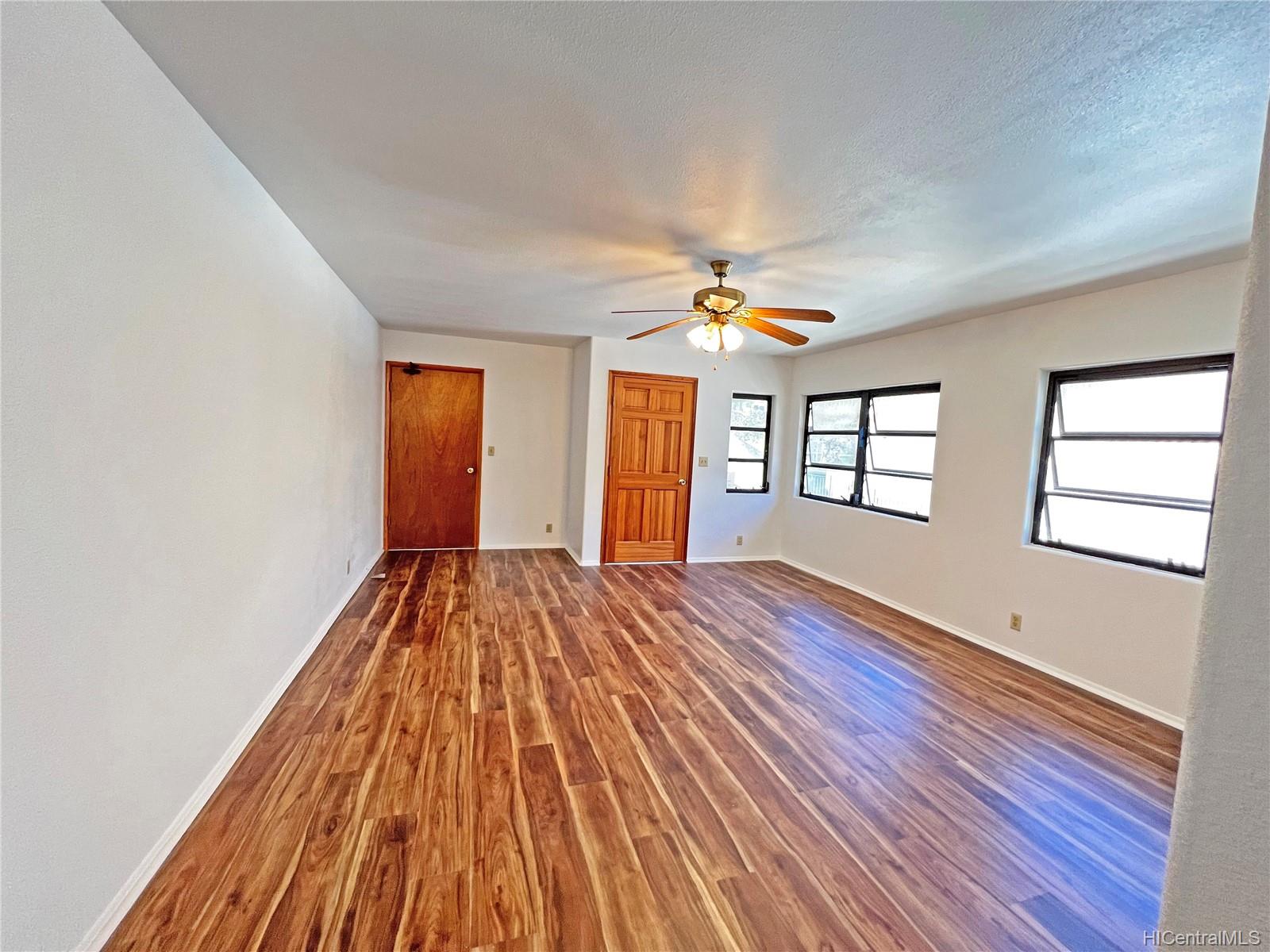 2075  Palolo Ave Palolo, Diamond Head home - photo 5 of 17