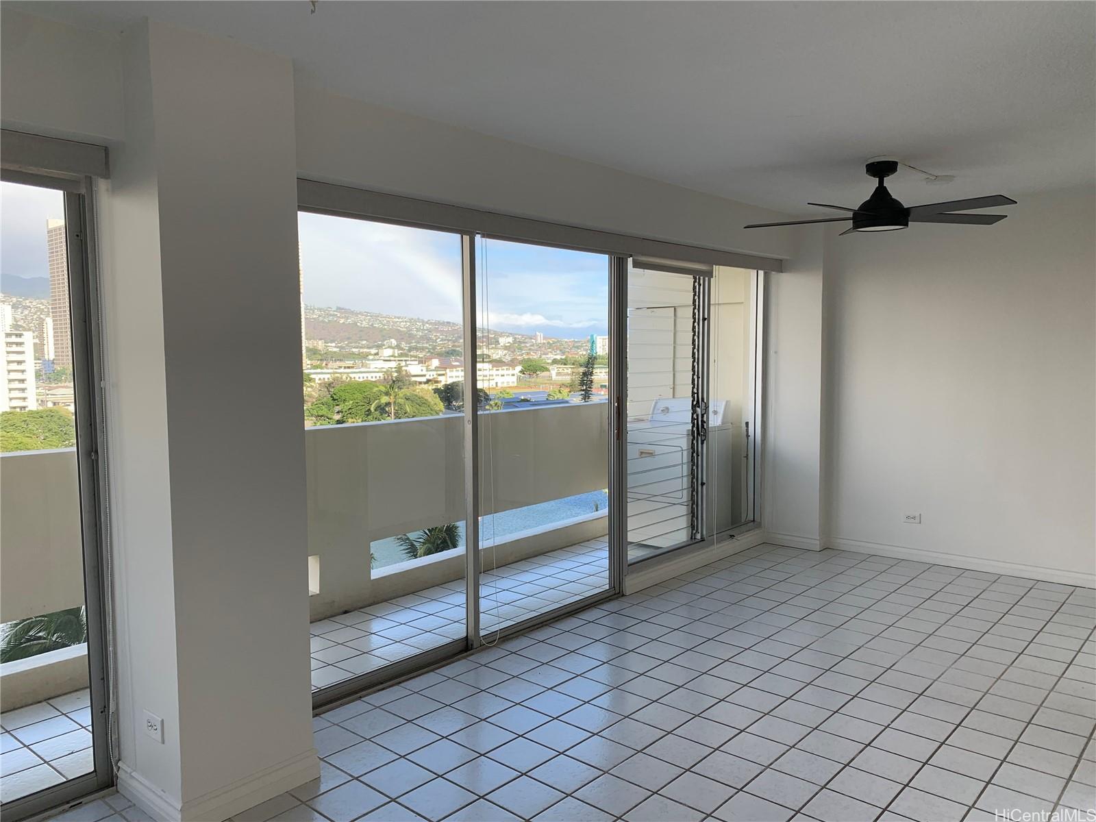 2085 Ala Wai Blvd Honolulu - Rental - photo 2 of 8