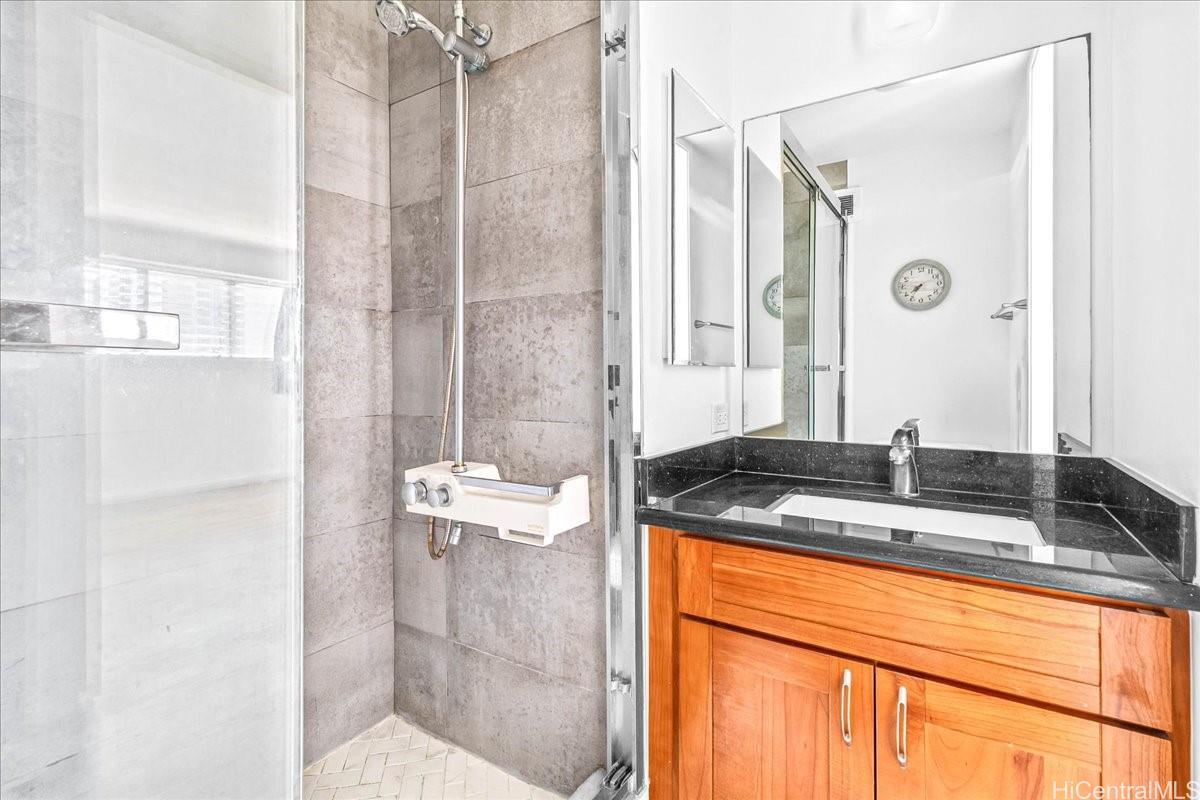 Twin Towers The condo # B113, Honolulu, Hawaii - photo 11 of 20