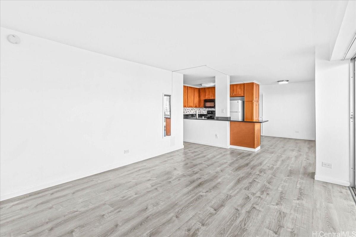 Twin Towers The condo # B113, Honolulu, Hawaii - photo 5 of 20