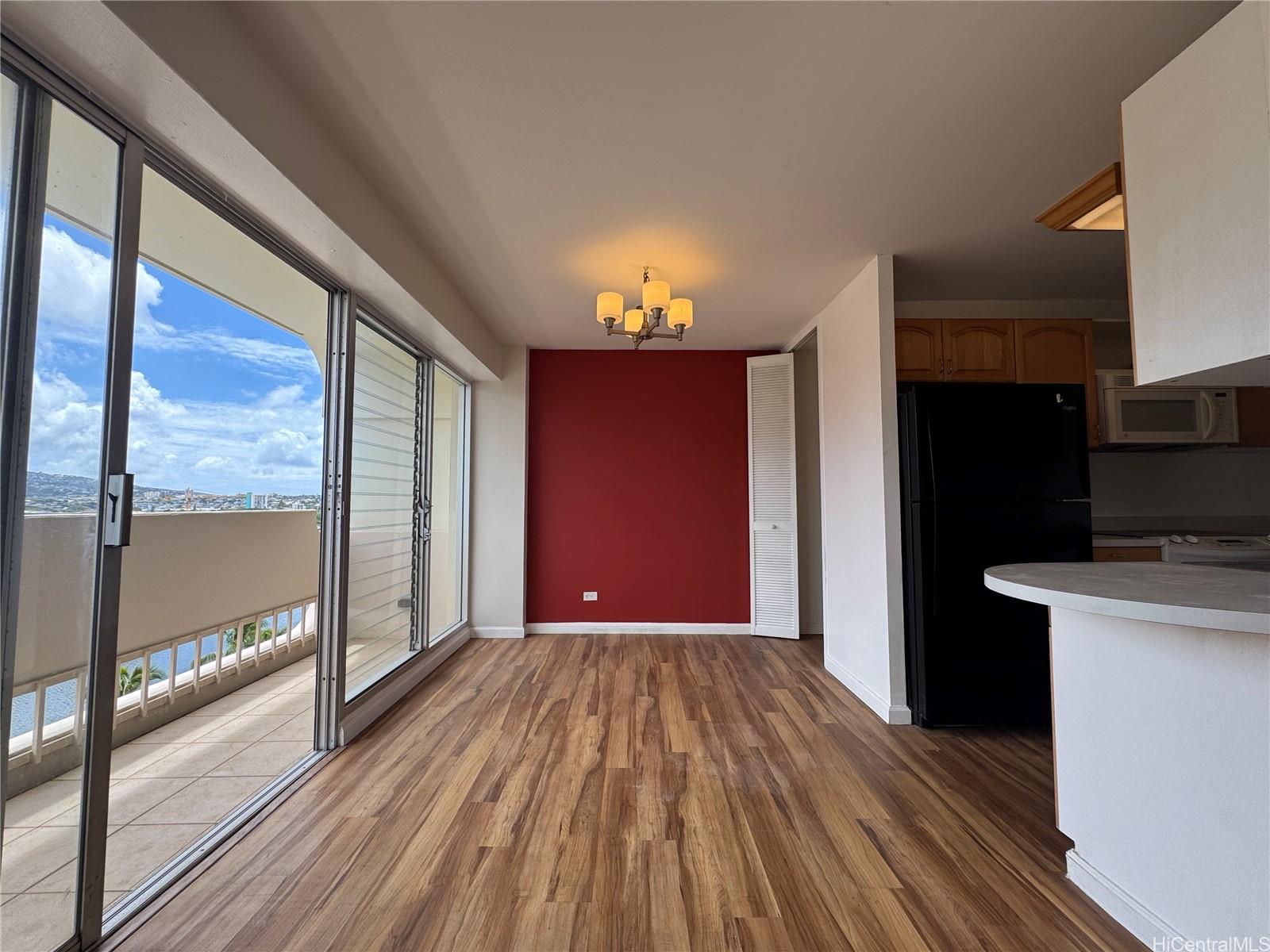 2085 Ala Wai Blvd Honolulu - Rental - photo 15 of 23