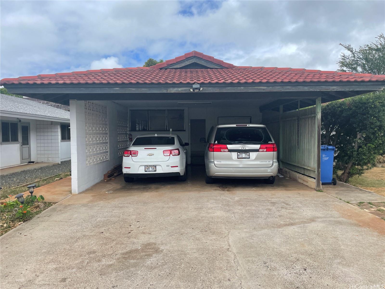 209 Kaumakani Street Honolulu Hawaii Rental