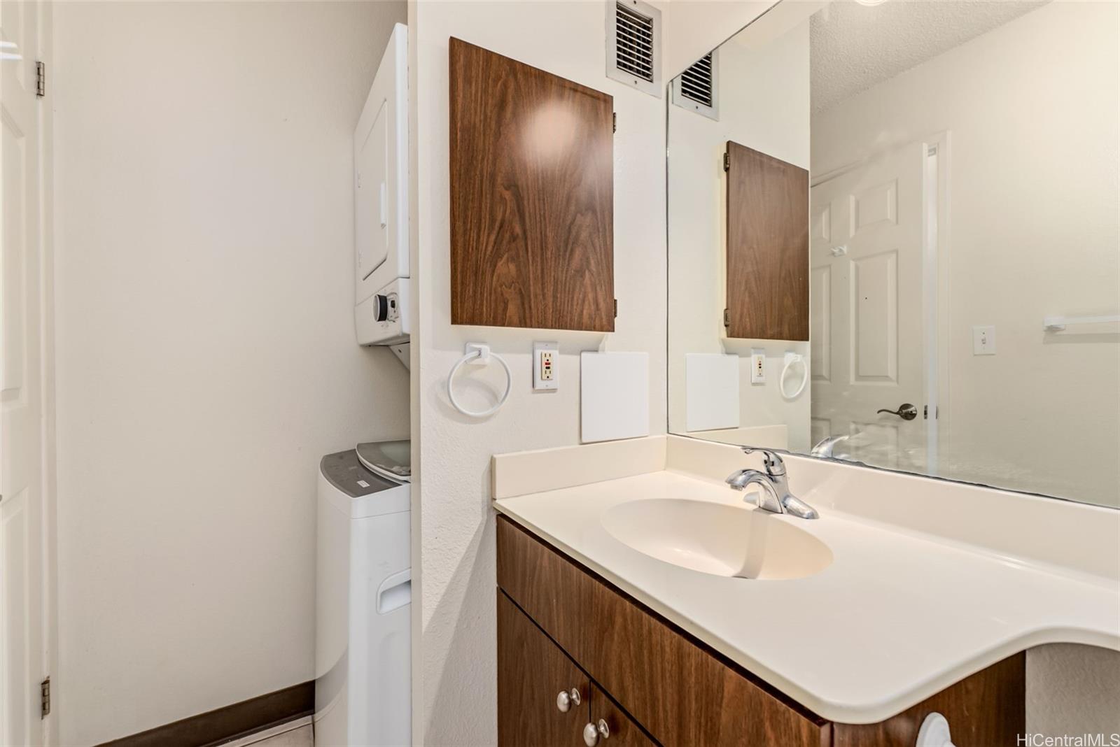 La Casa condo # 1506, Honolulu, Hawaii - photo 11 of 22