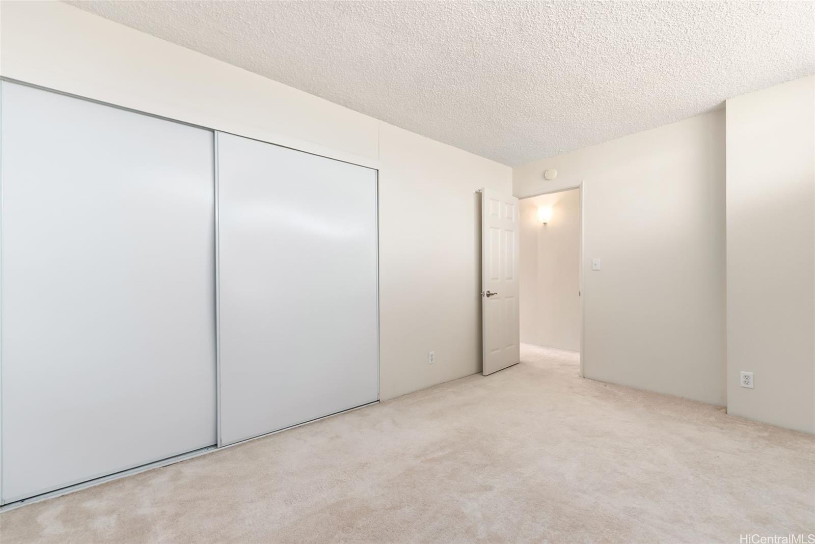 La Casa condo # 1506, Honolulu, Hawaii - photo 3 of 22