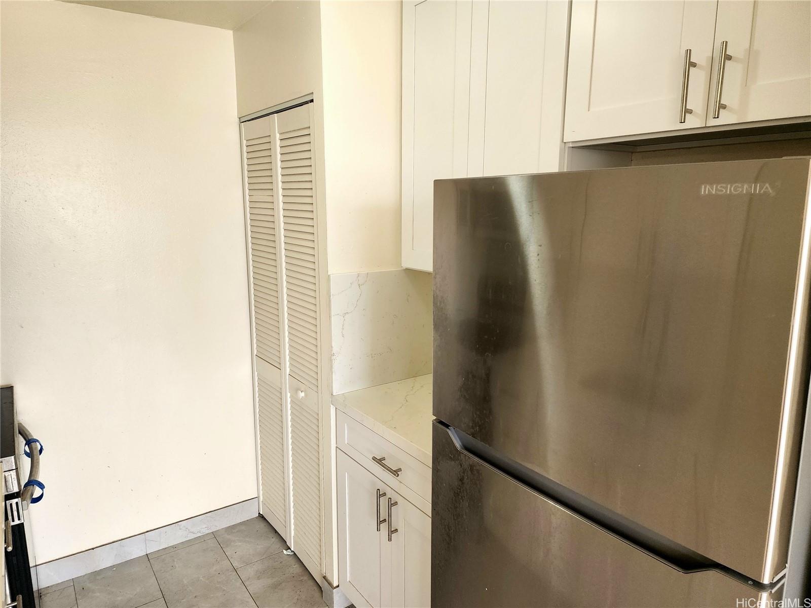 La Casa condo # 2205, Honolulu, Hawaii - photo 4 of 14