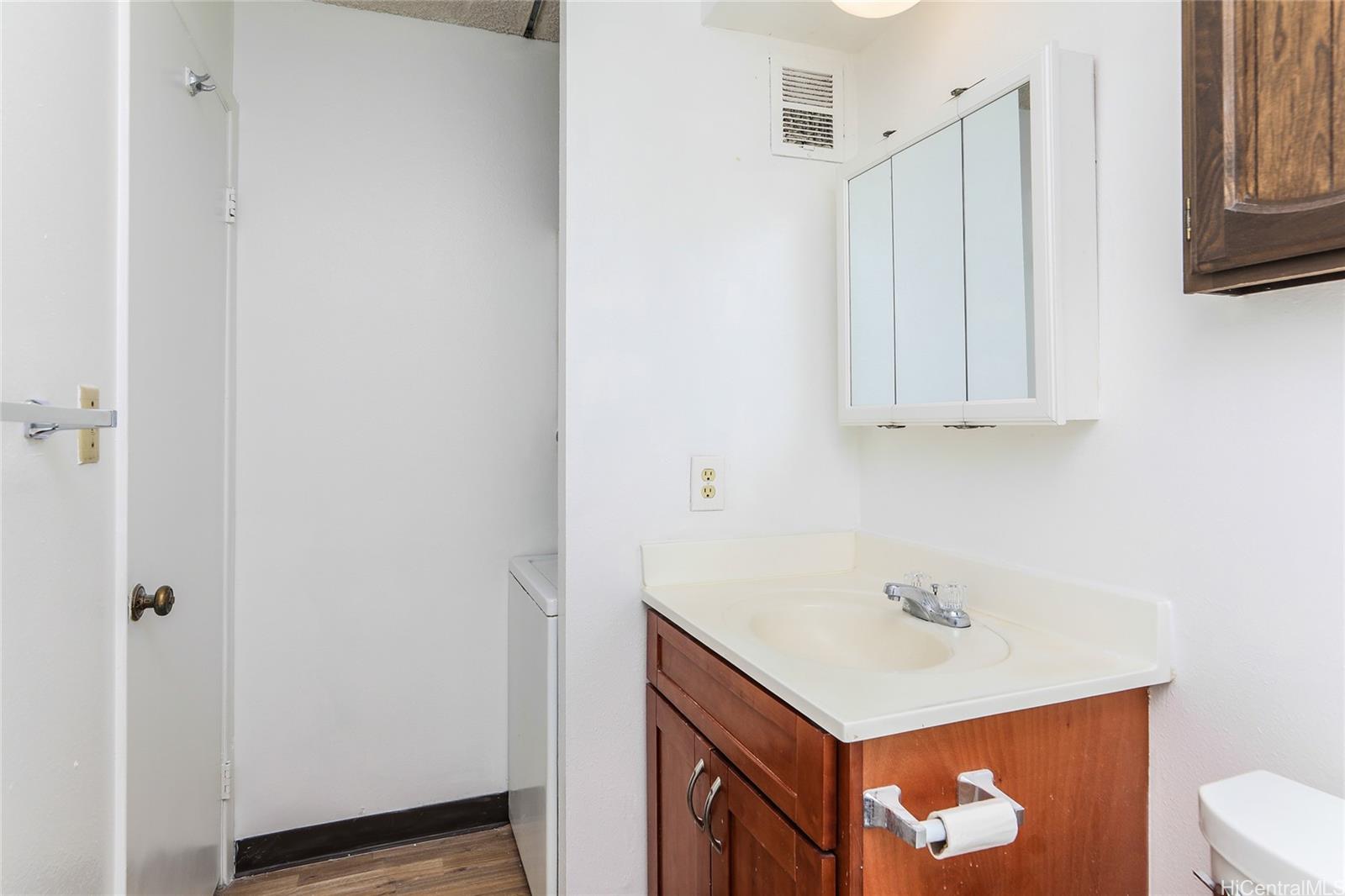 La Casa condo # 2303, Honolulu, Hawaii - photo 14 of 25