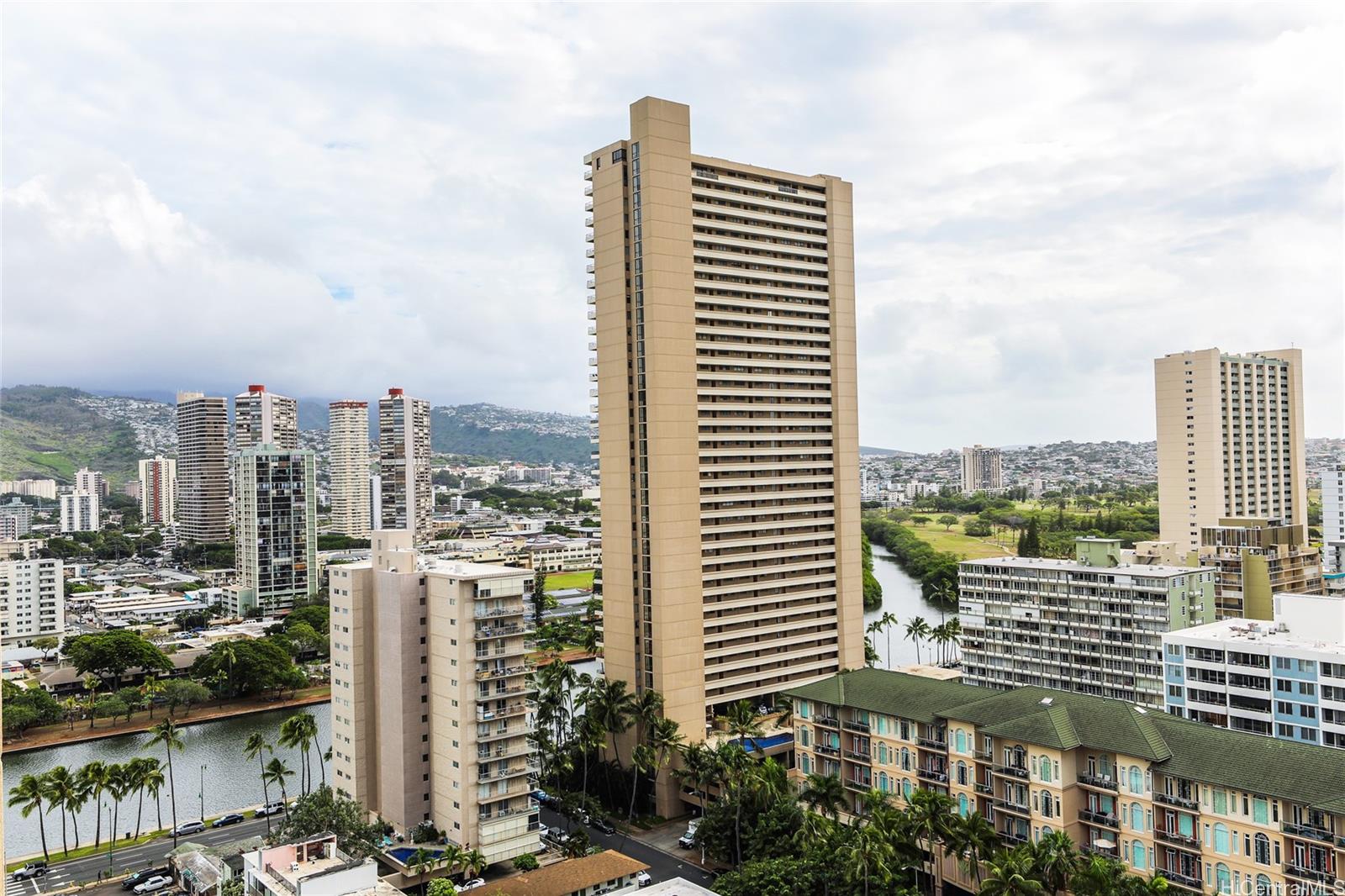 La Casa condo # 2303, Honolulu, Hawaii - photo 17 of 25