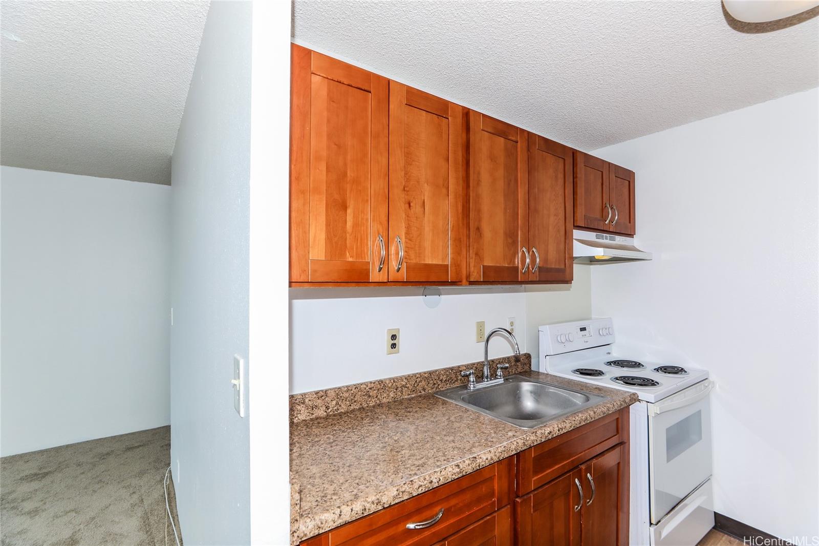 La Casa condo # 2303, Honolulu, Hawaii - photo 5 of 25