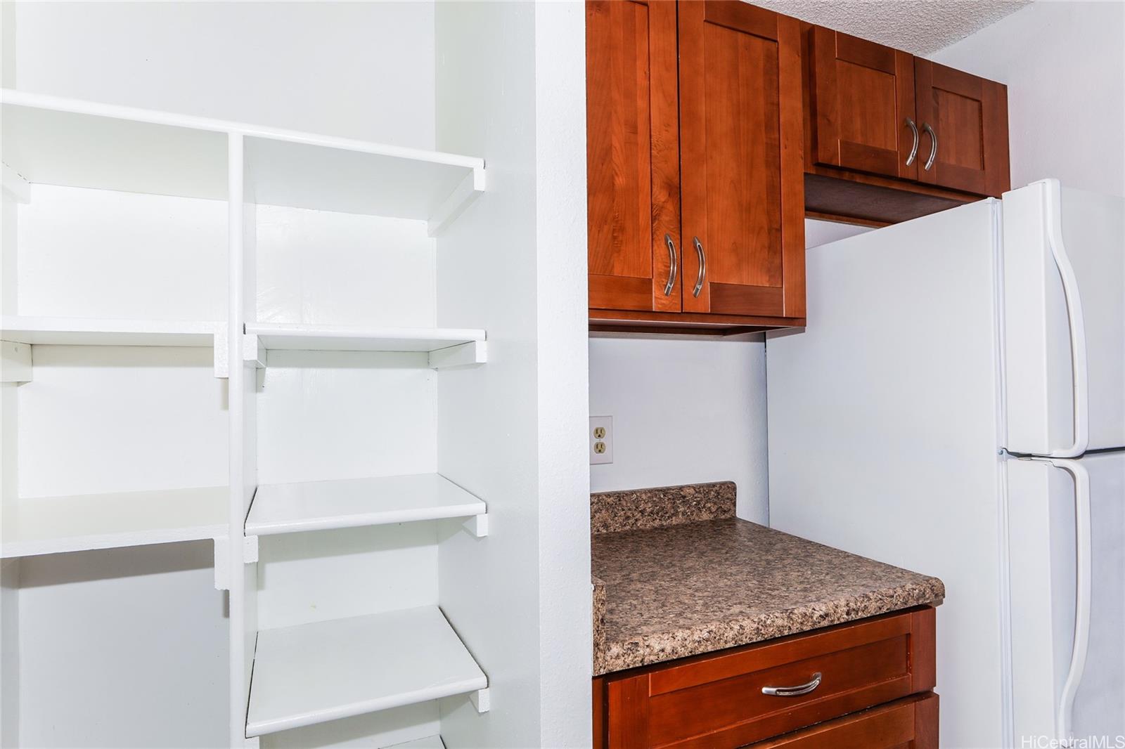 La Casa condo # 2303, Honolulu, Hawaii - photo 9 of 25