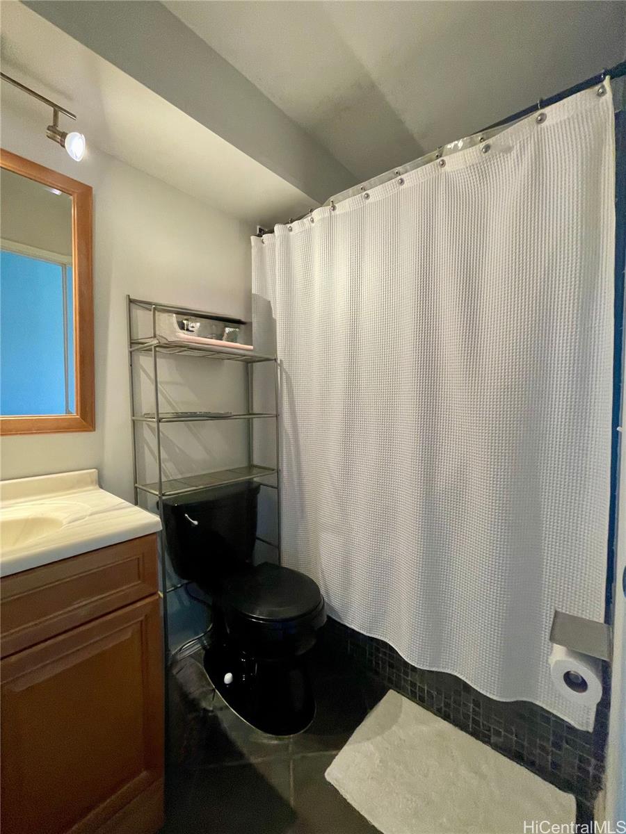 2092 Kuhio Ave Honolulu - Rental - photo 7 of 10