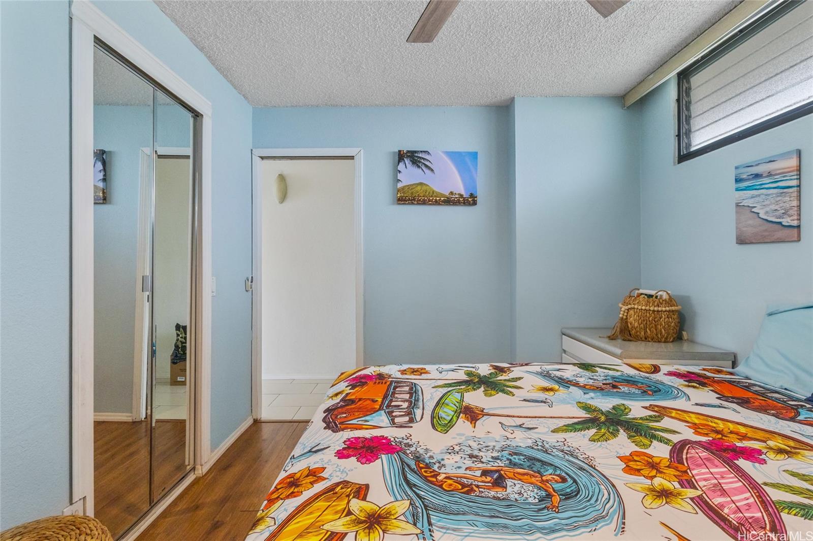 2092 Kuhio Ave Honolulu - Rental - photo 5 of 17