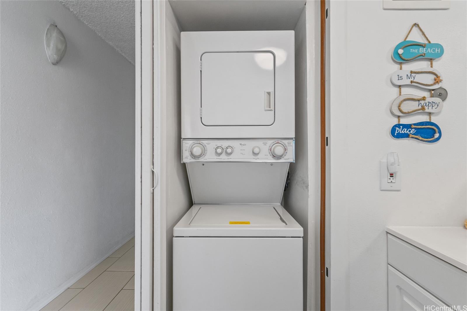 2092 Kuhio Ave Honolulu - Rental - photo 10 of 17