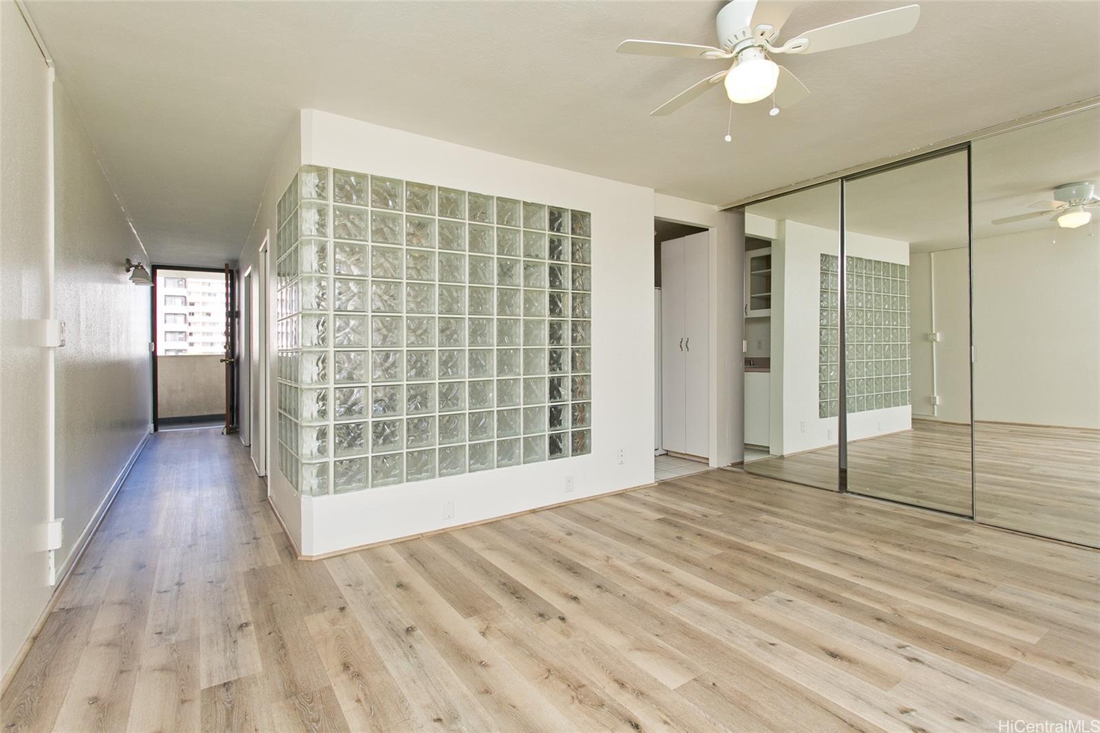 La Casa condo # 806, Honolulu, Hawaii - photo 4 of 11