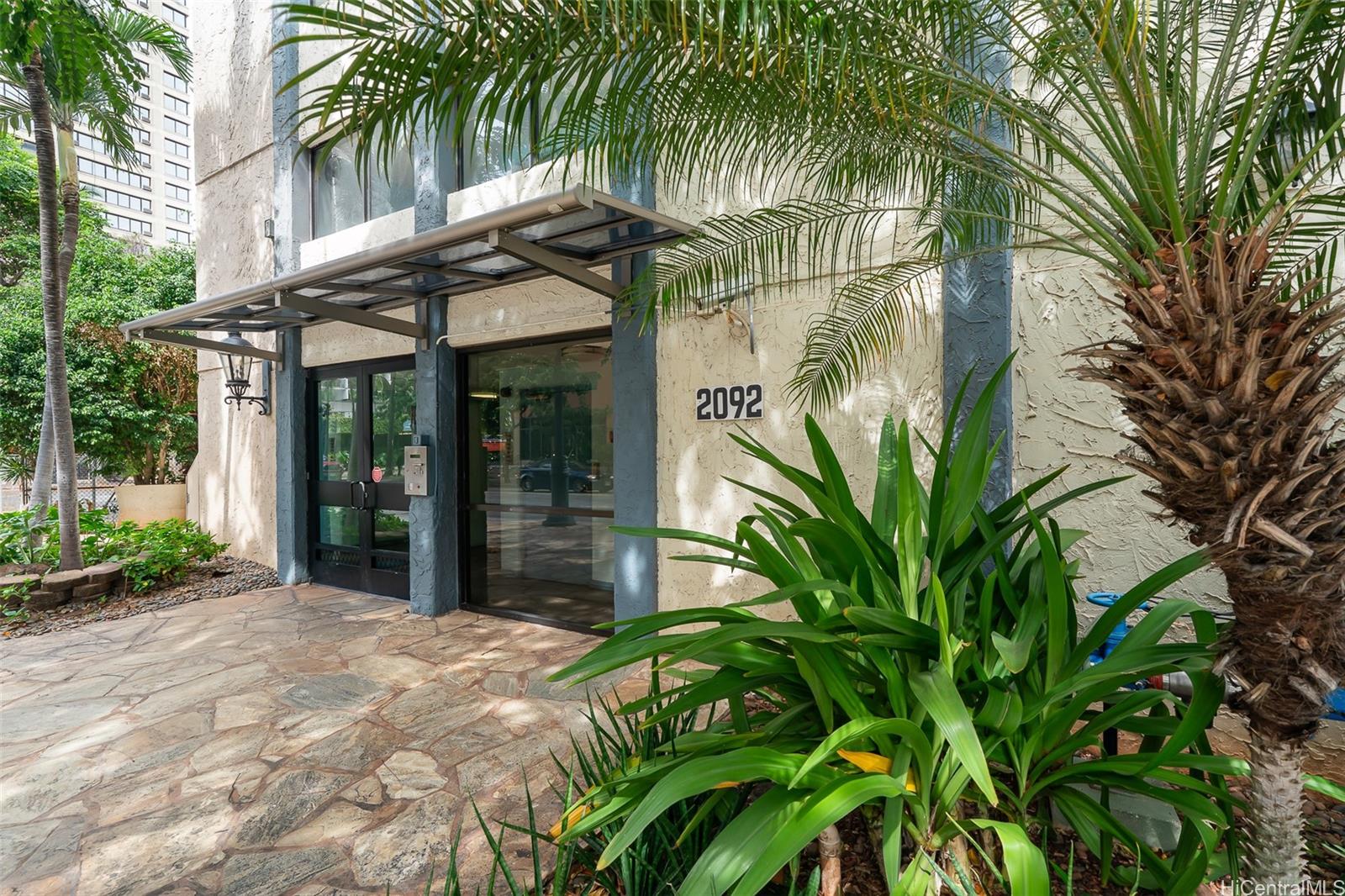 2092 Kuhio Ave Honolulu - Rental - photo 21 of 22