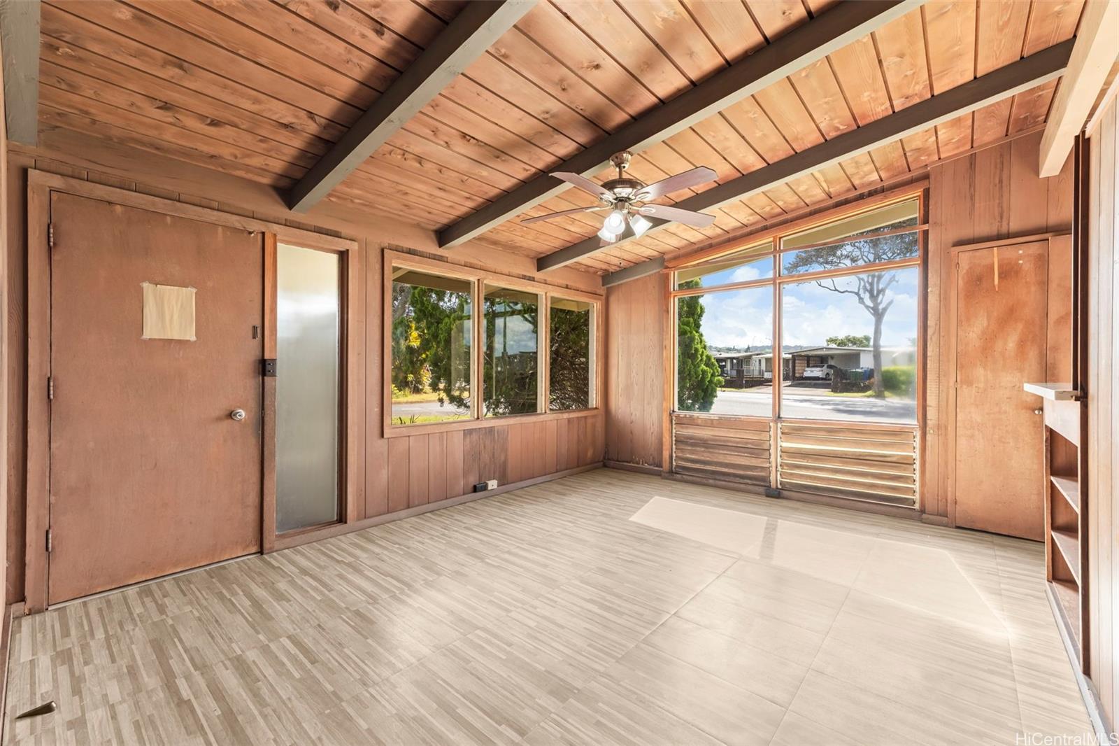 2093  Aaniu Loop Pacific Palisades, PearlCity home - photo 2 of 21