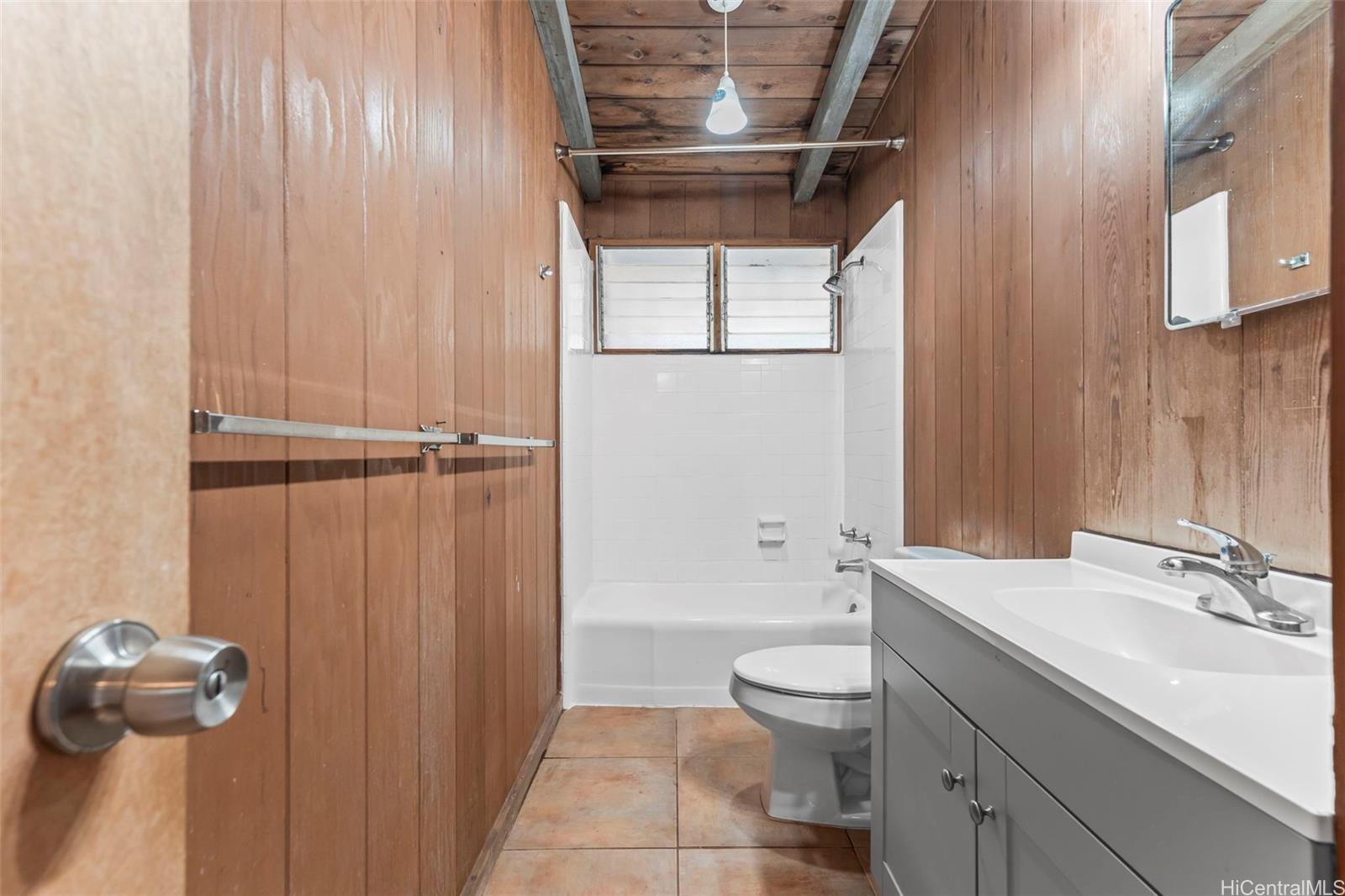 2093  Aaniu Loop Pacific Palisades, PearlCity home - photo 9 of 21