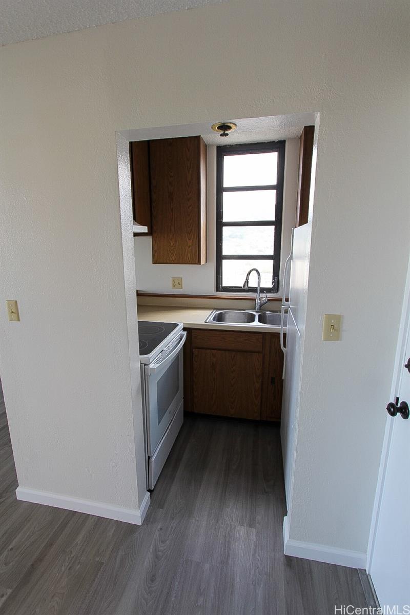 2100 Date St Honolulu - Rental - photo 10 of 10