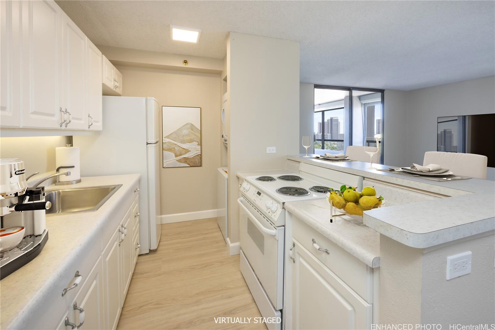 Twenty One Hundred condo # 1703, Honolulu, Hawaii - photo 3 of 15