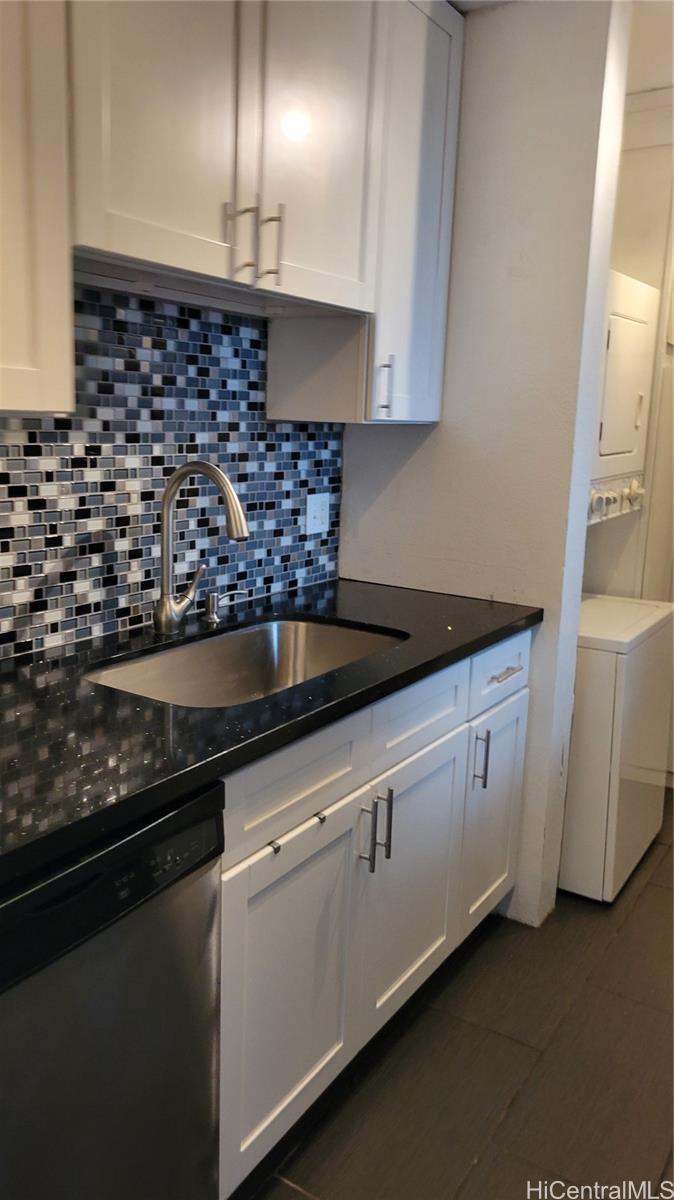 2100 Date St Honolulu - Rental - photo 4 of 16