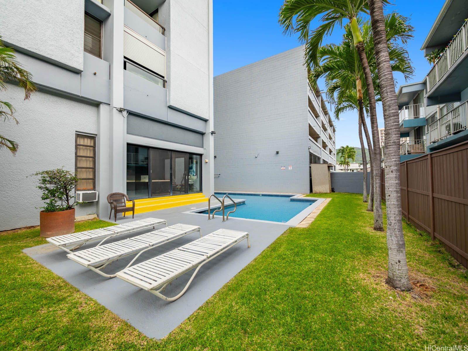 Twenty One Hundred condo # 401, Honolulu, Hawaii - photo 20 of 22