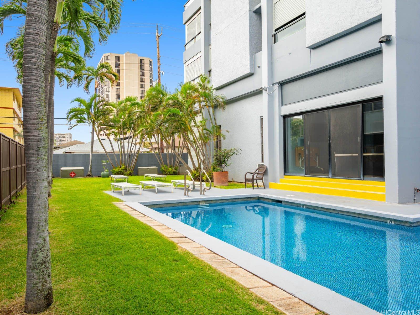 Twenty One Hundred condo # 401, Honolulu, Hawaii - photo 21 of 22