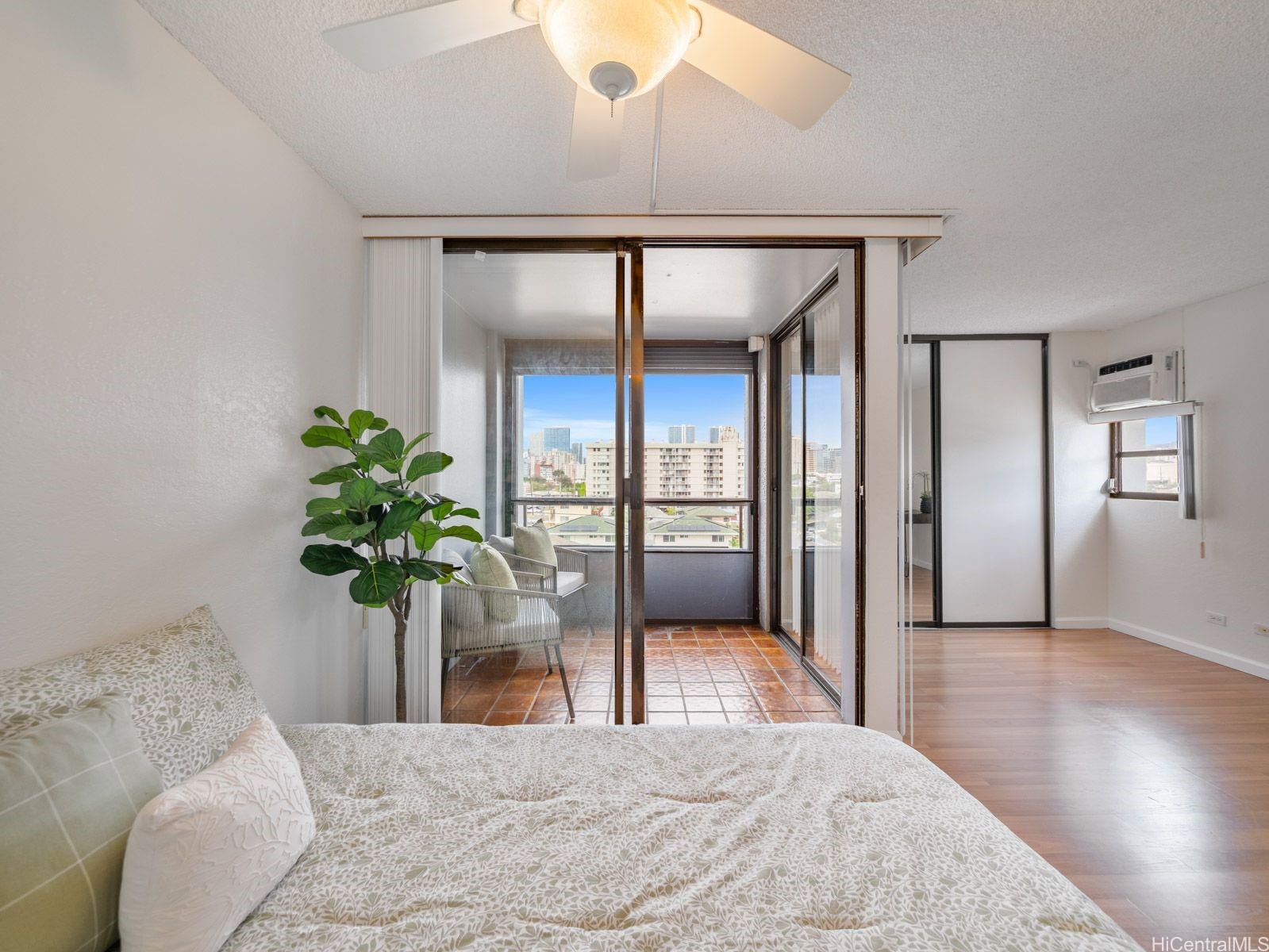 Twenty One Hundred condo # 401, Honolulu, Hawaii - photo 9 of 22